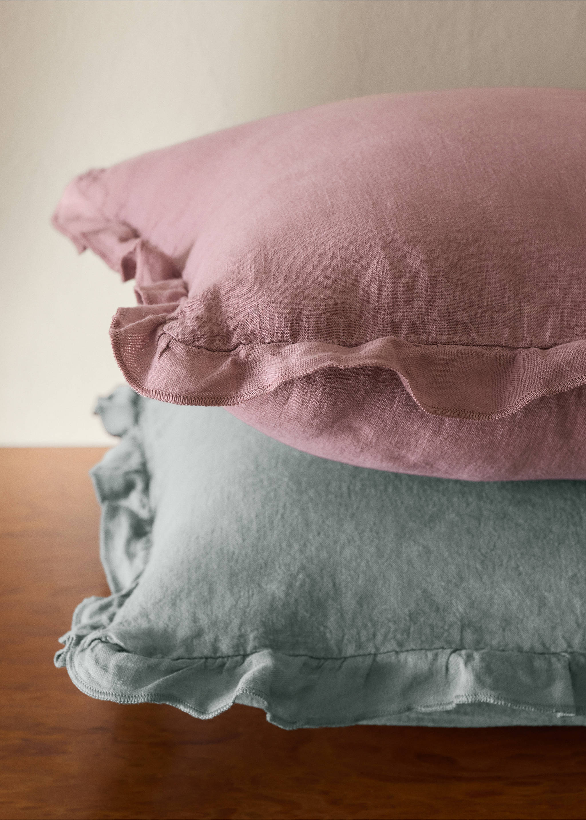 Children's cushion cover 100% linen garment-dyed 30x40 cm - General plane, Light/Pastel Purple. Ref: 37021495-00.