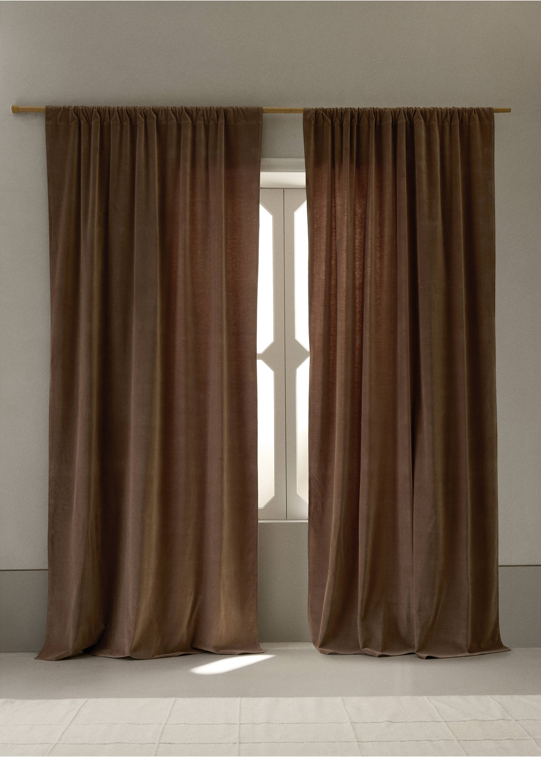 100% cotton curtain, high opacity - General plane, Sand. Ref: 37021516-00.