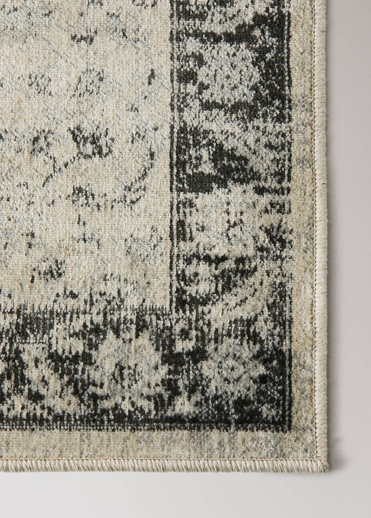Small aged-effect rug — Grey