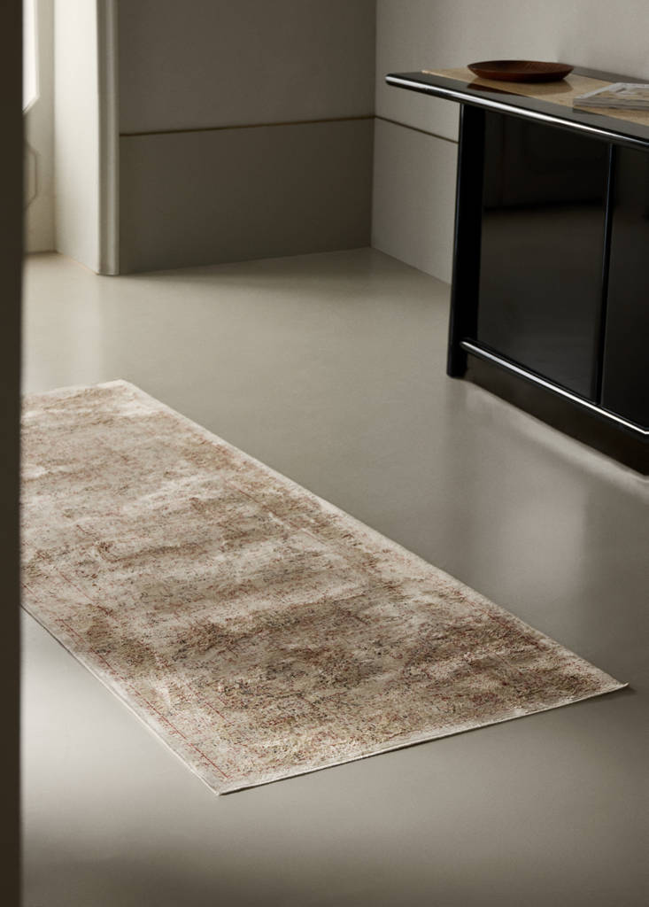 Large aged-effect rug — Beige