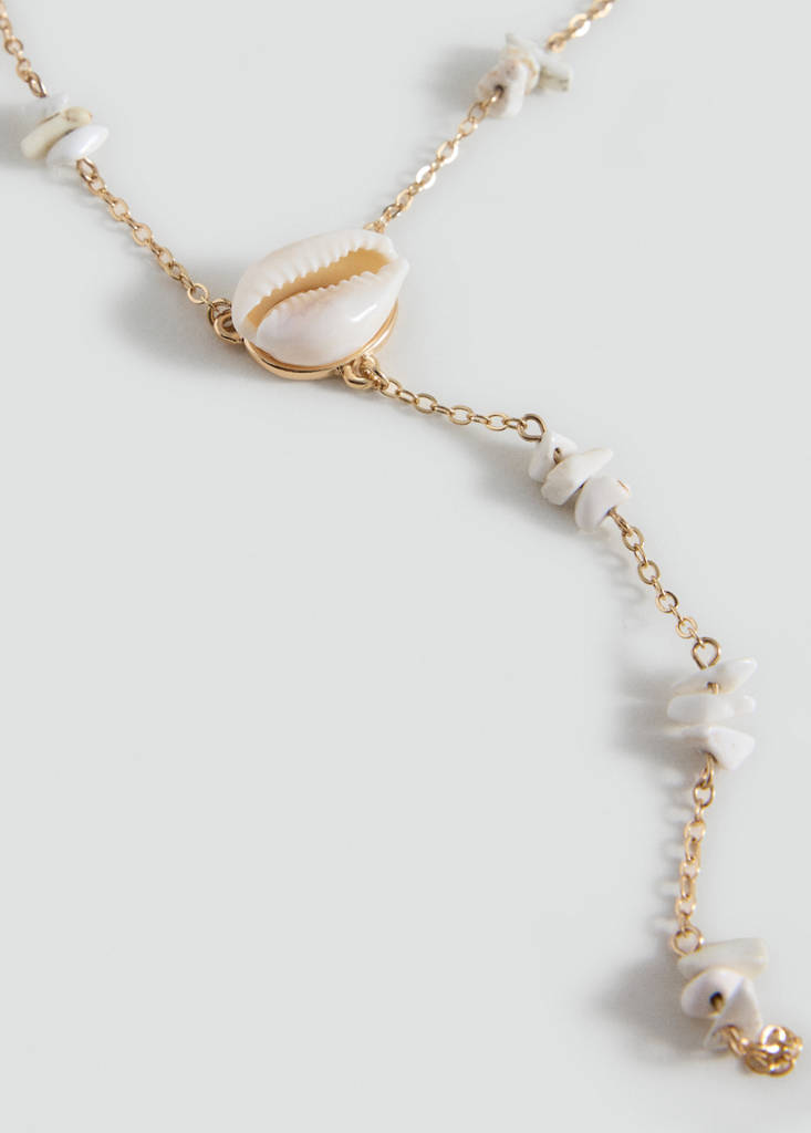 Pendant necklace with shell detail — Gold