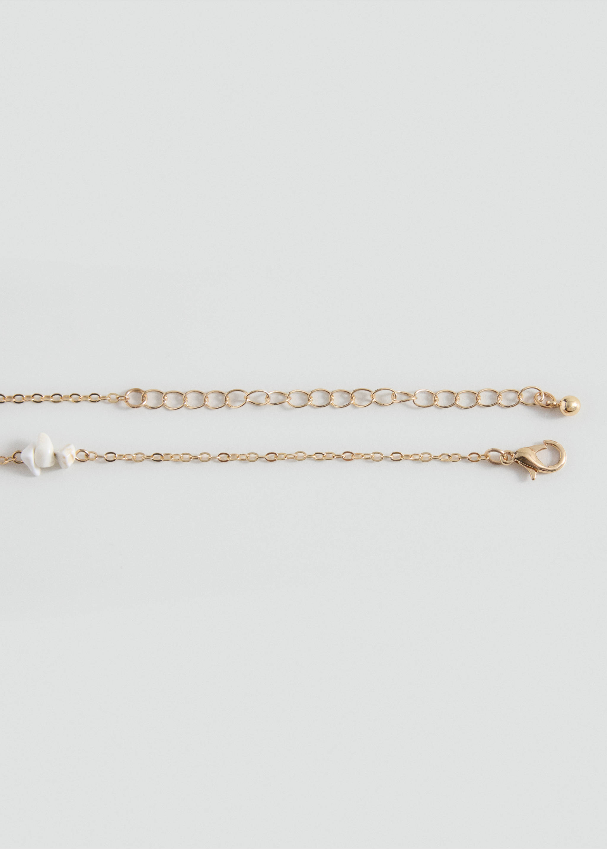 Necklace with shell pendant - Details of the article 1, Gold. Ref: 37021540-00.