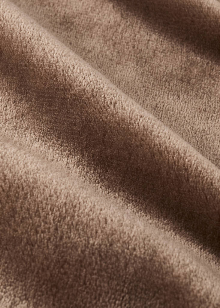 Soft children’s blanket — Medium Brown