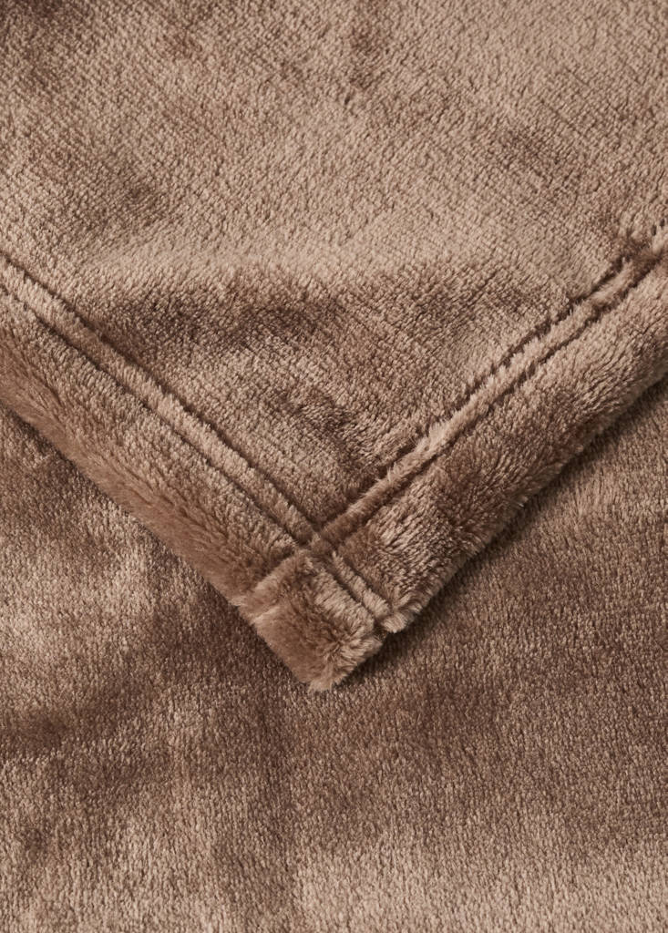 Soft children’s blanket — Medium Brown