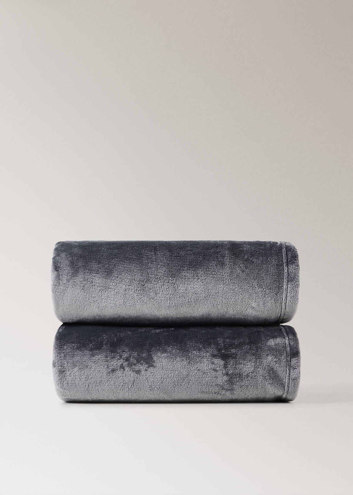 Soft children’s blanket — Charcoal