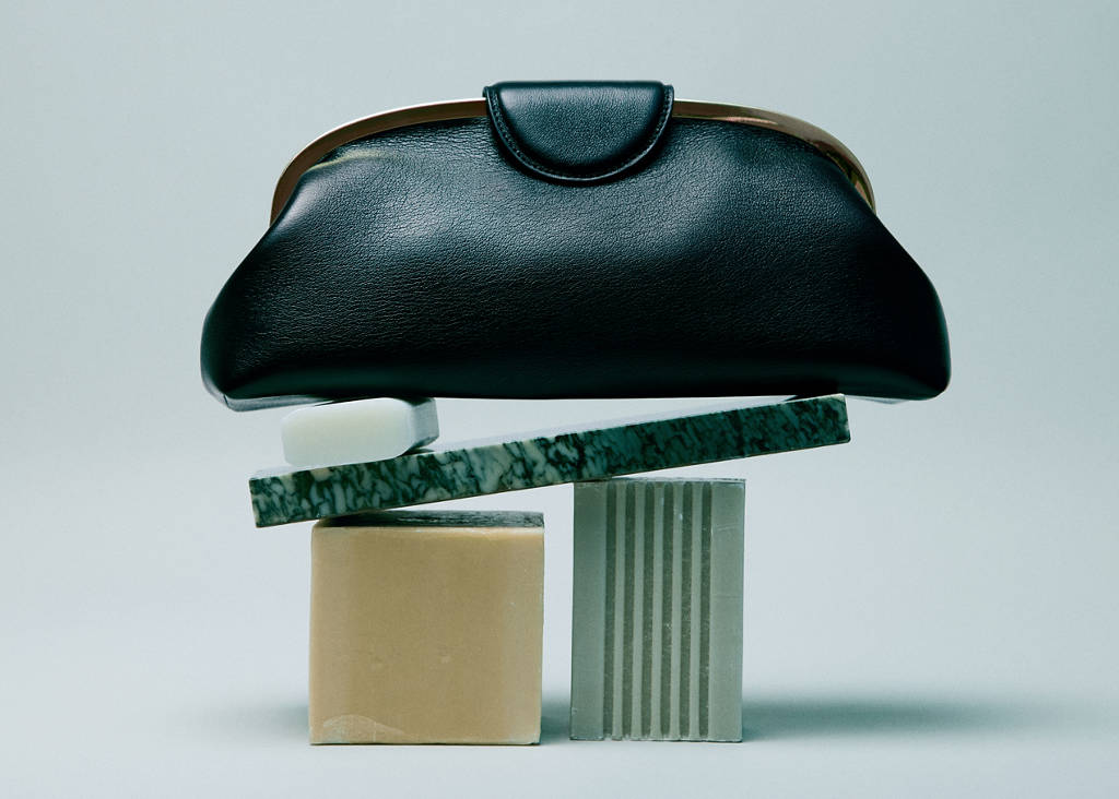 Small clutch bag with metallic details - thumbnail 7