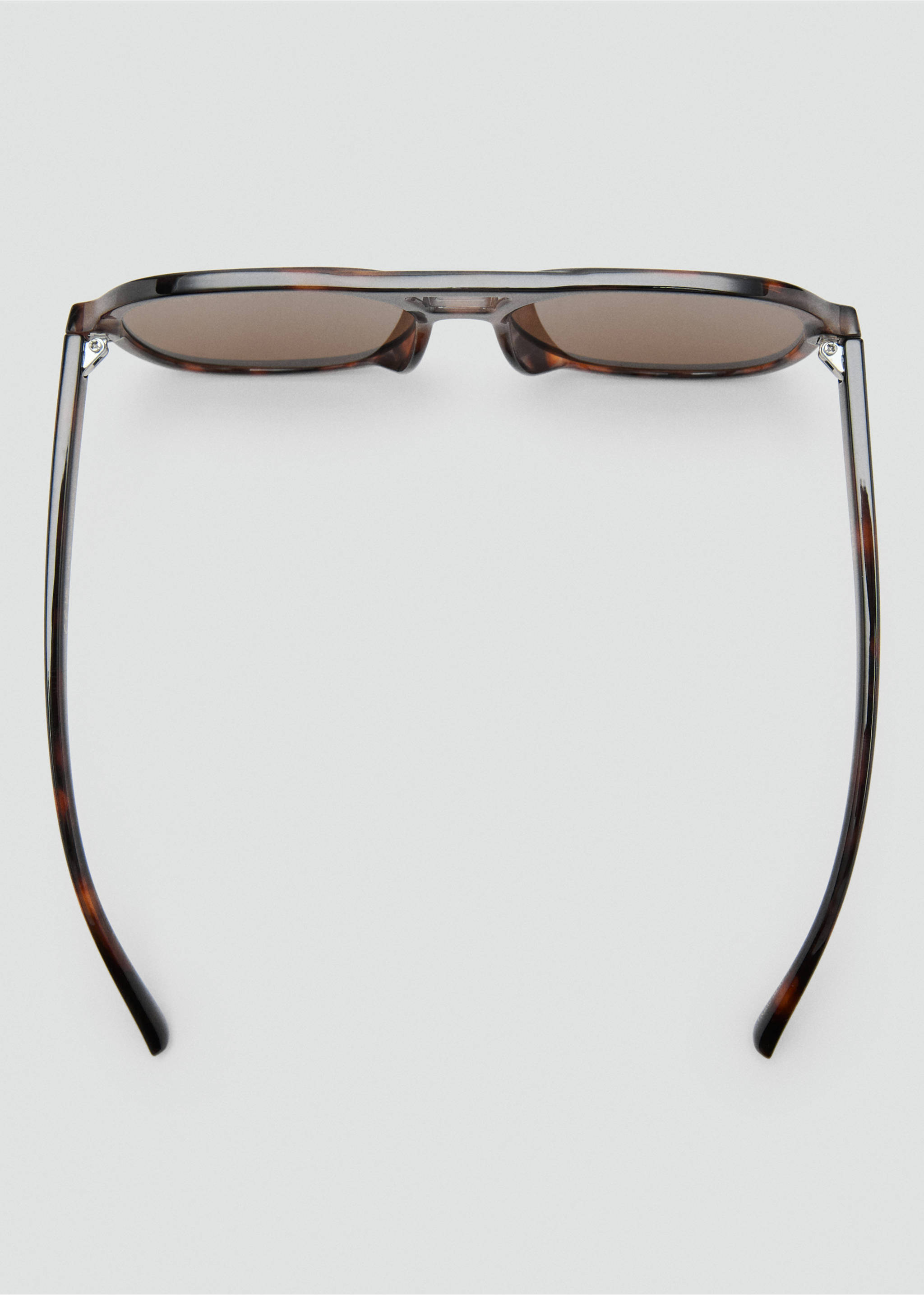 Resin frame sunglasses - Details of the article 1, Chocolate. Ref: 37022542-00.