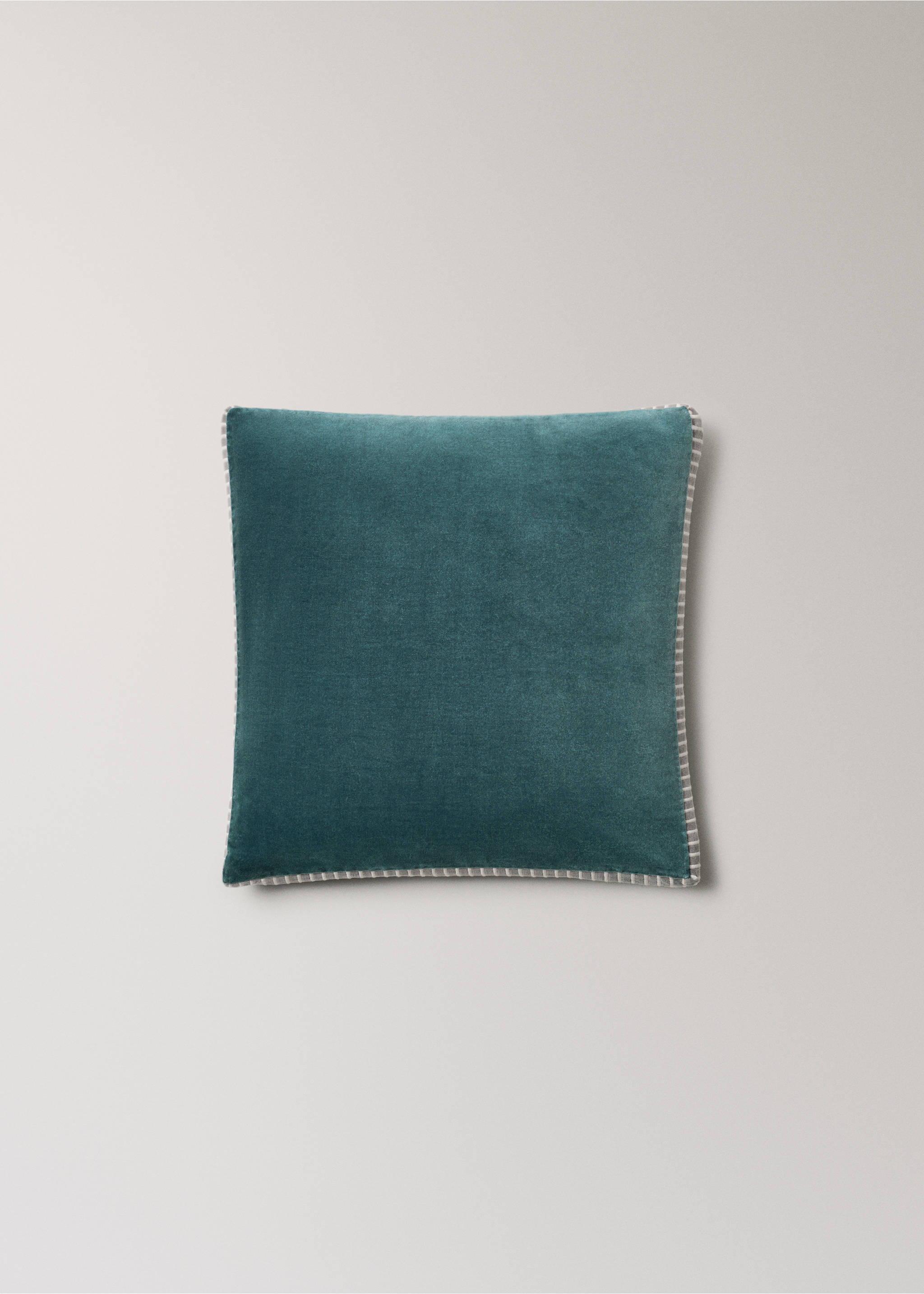 100% cotton velvet cushion cover 45x45 cm - Article without model, Petrol Blue. Ref: 37022548-00.