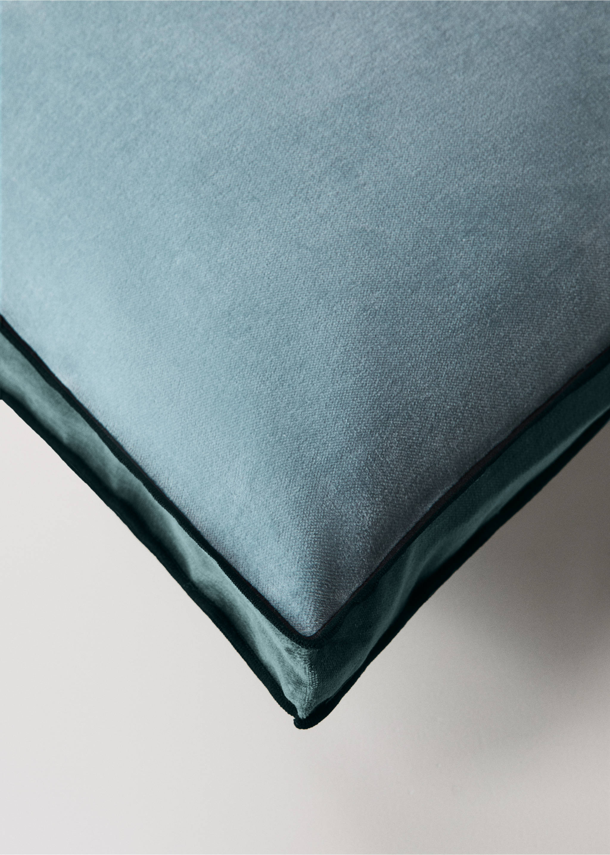 Cushion cover 100% cotton velvet 40x60 cm - Details of the article 1, Petrol Blue. Ref: 37022551-00.