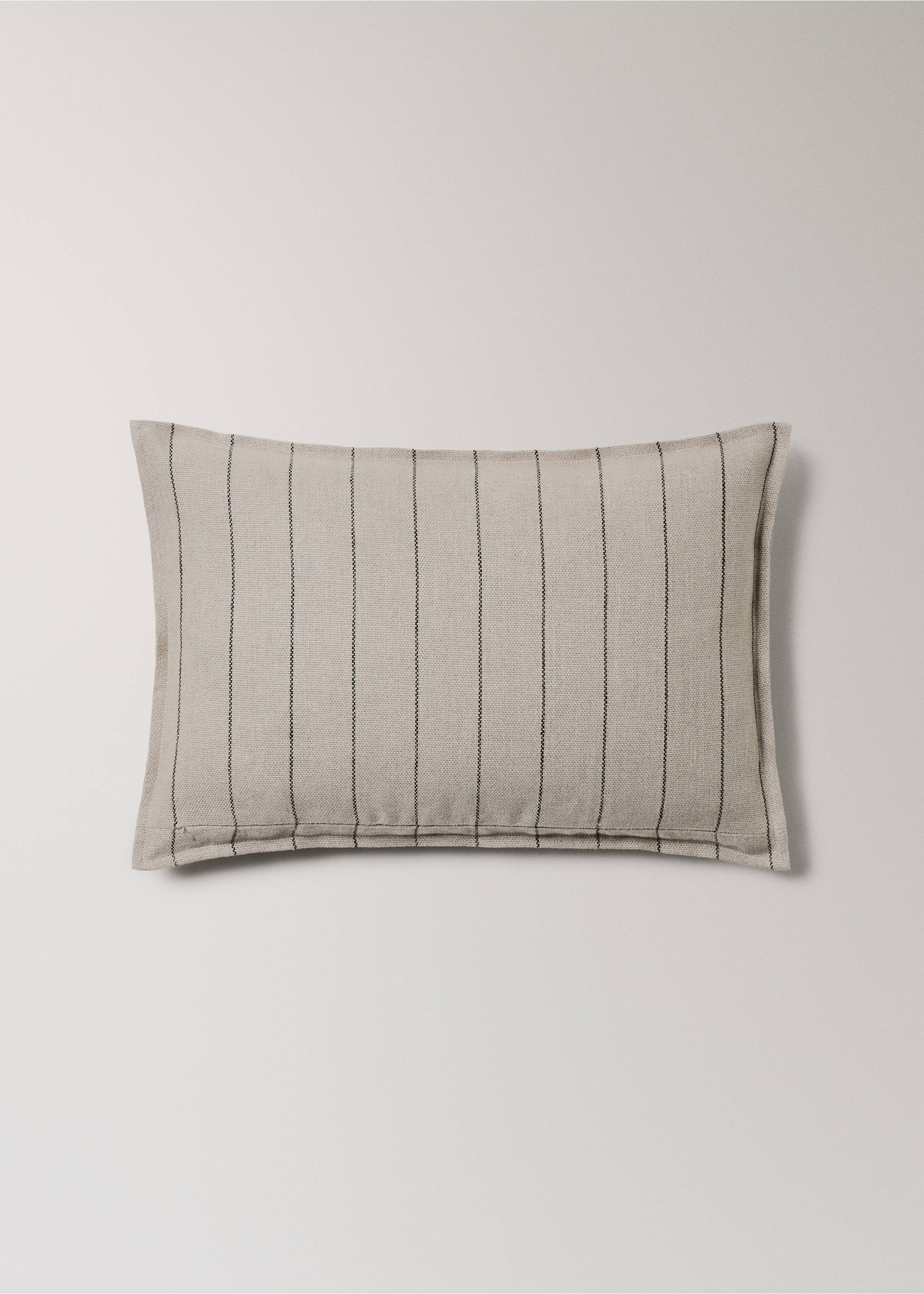 100% linen striped cushion cover, 40x60cm - Details of the article 3, Sand. Ref: 37022554-00.