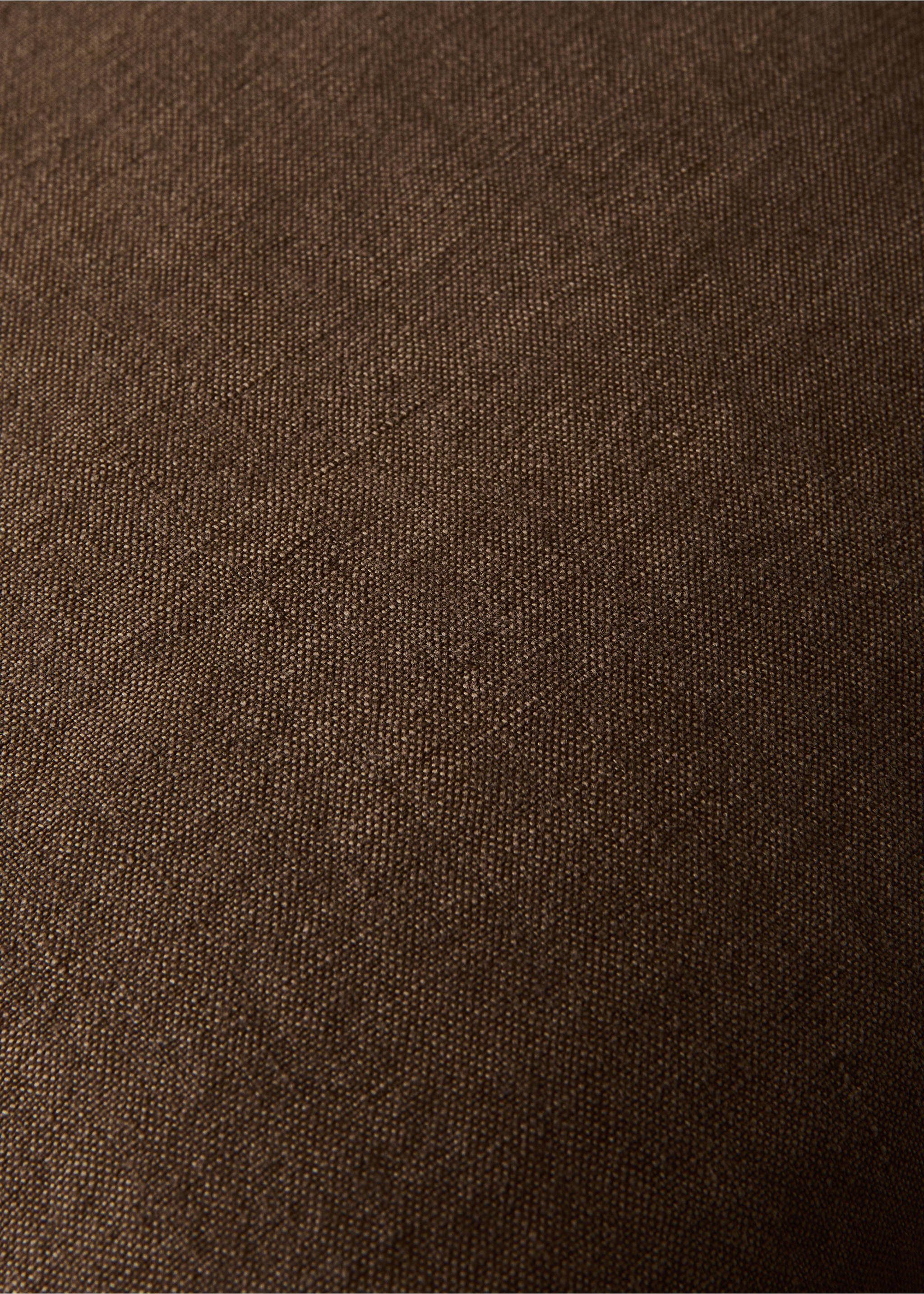 Cushion cover 100% linen 50x50 cm - Details of the article 3, Ochre. Ref: 37022558-00.
