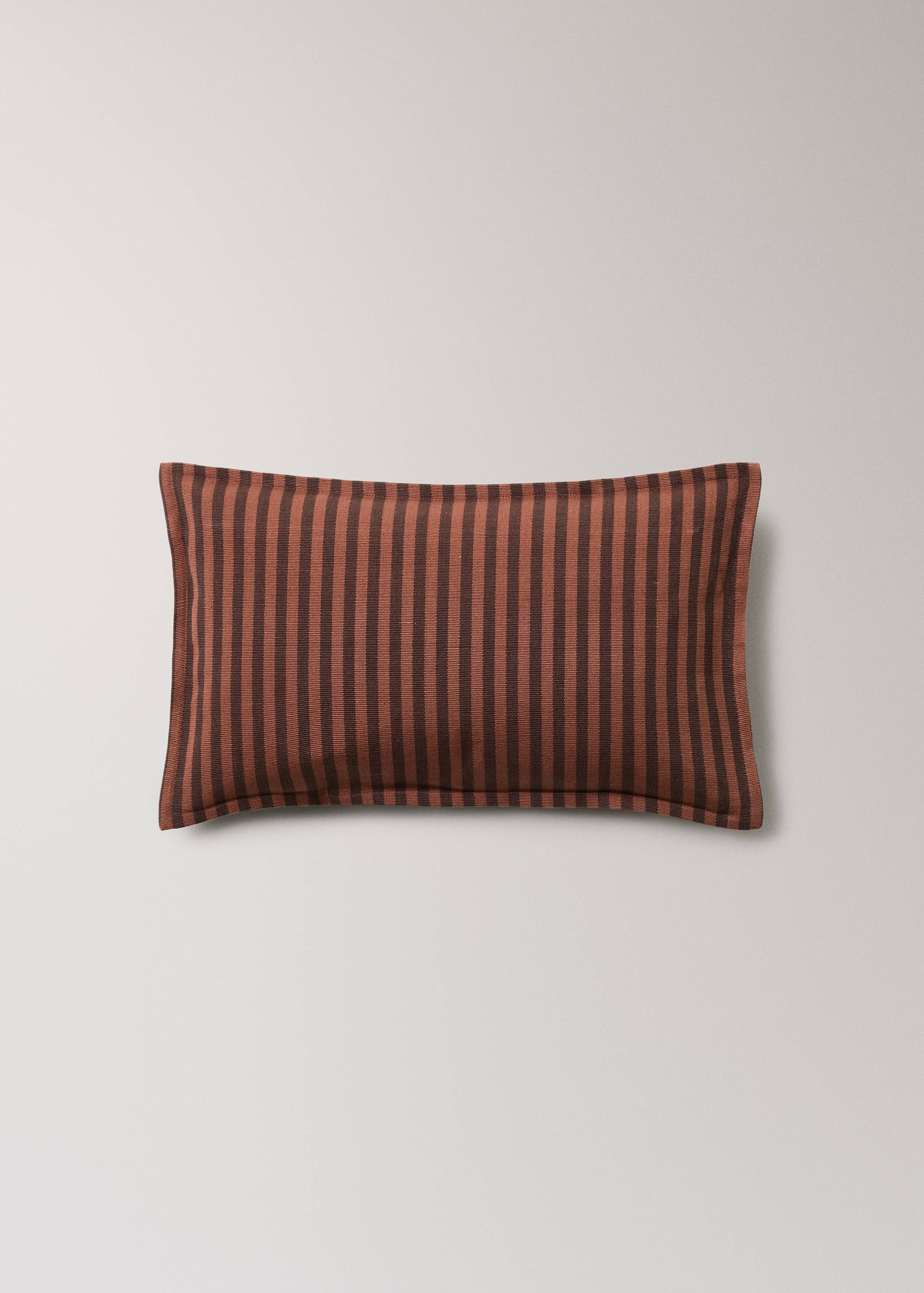 Kuddfodral i bomull med randigt mönster 30 x 50 cm - Artikel utan modell