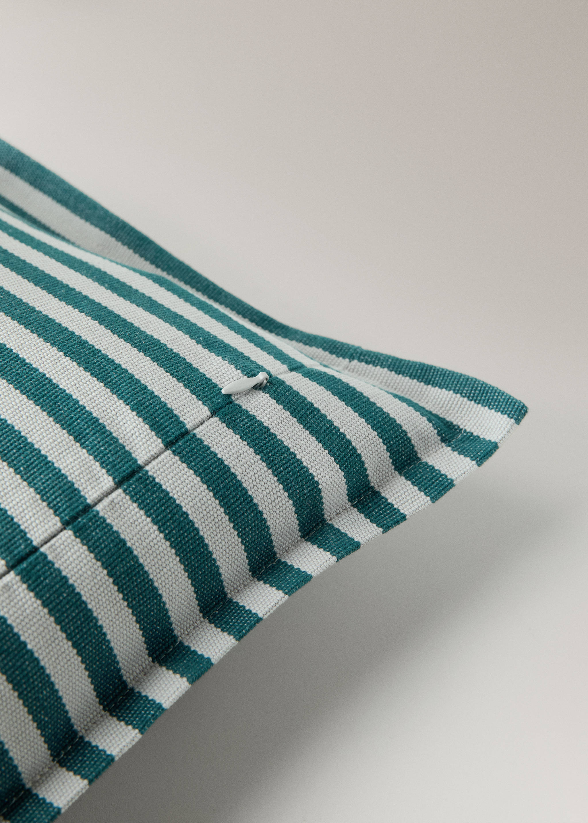 Kuddfodral i bomull med randigt mönster 30 x 50 cm - Detaljer om artikeln 2