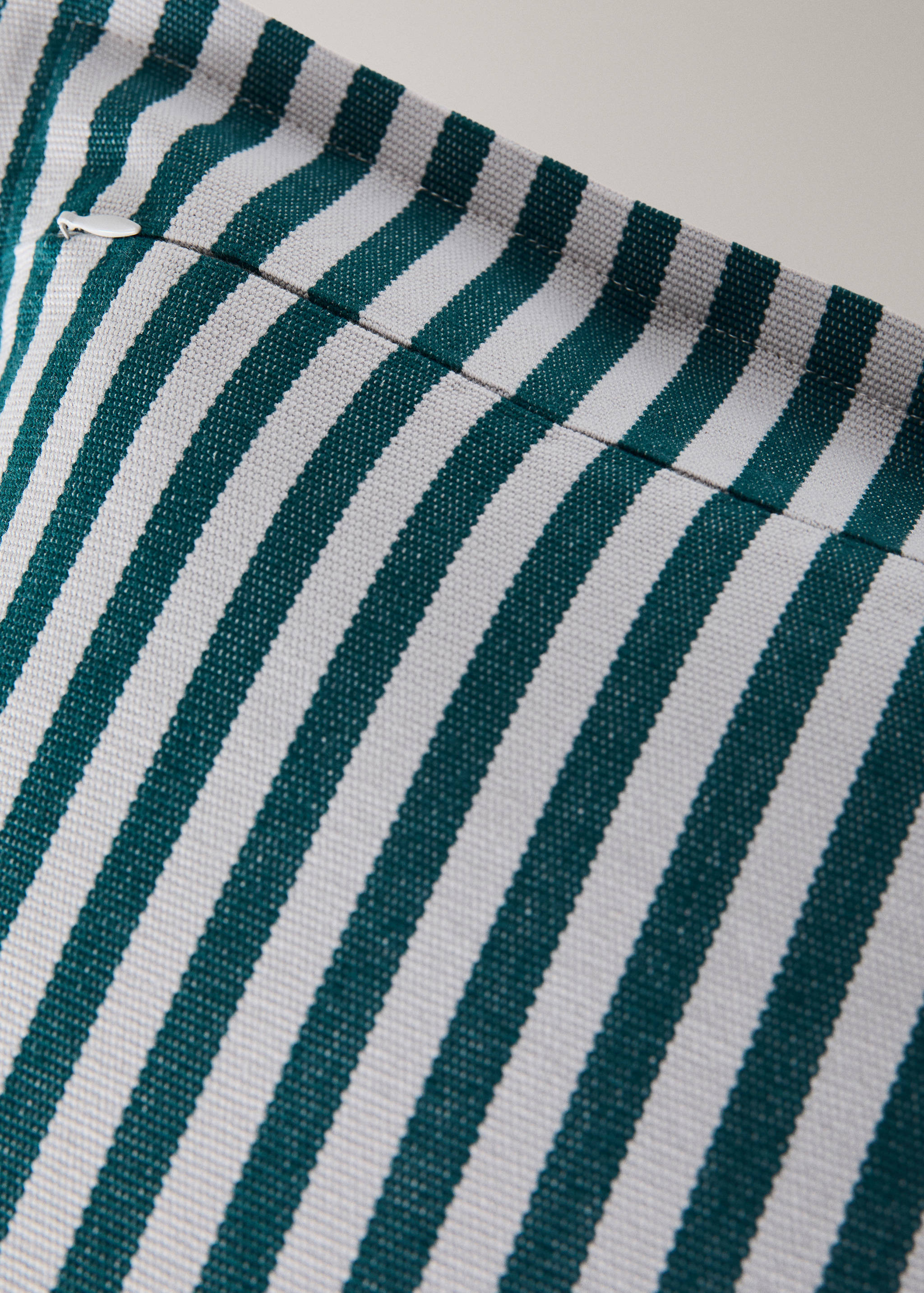 Cotton stripe cushion cover 50x50cm - Details of the article 2