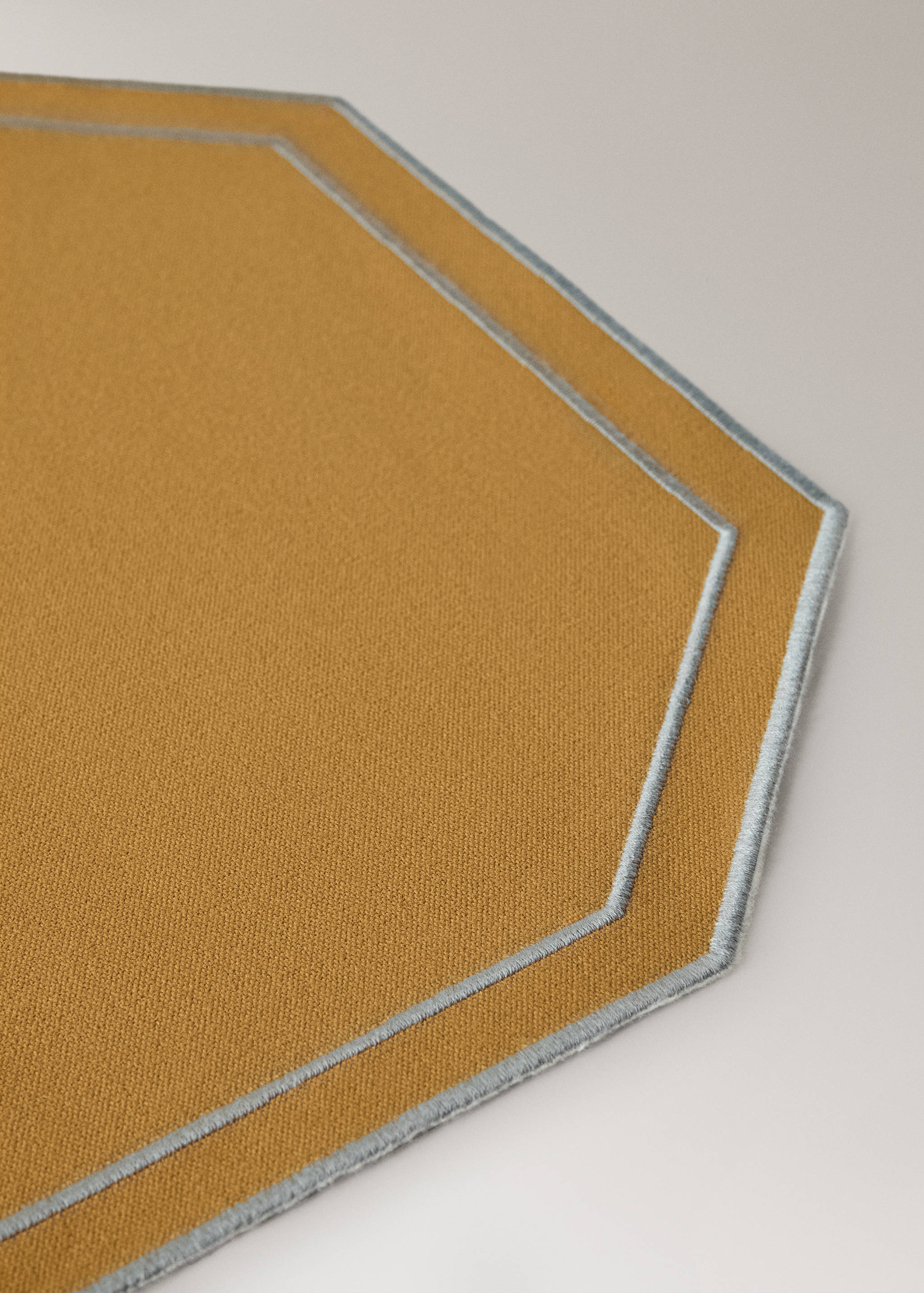Tischset aus gewachster Baumwolle mit besticktem Rand, 35 x 50 cm - Detail des Artikels 2