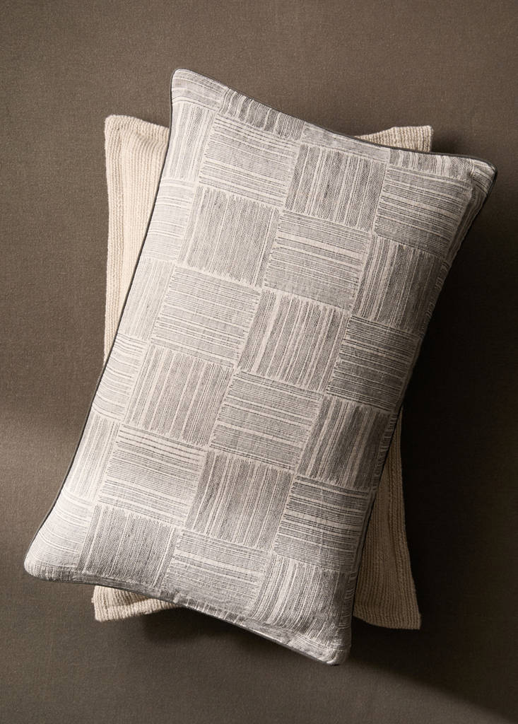 Multistripe jacquard cushion cover 40x60 cm — Grey