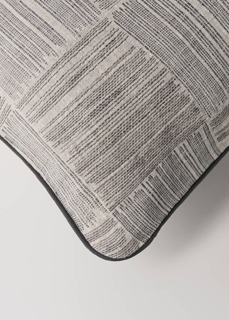 Multistripe jacquard cushion cover 40x60 cm — Grey