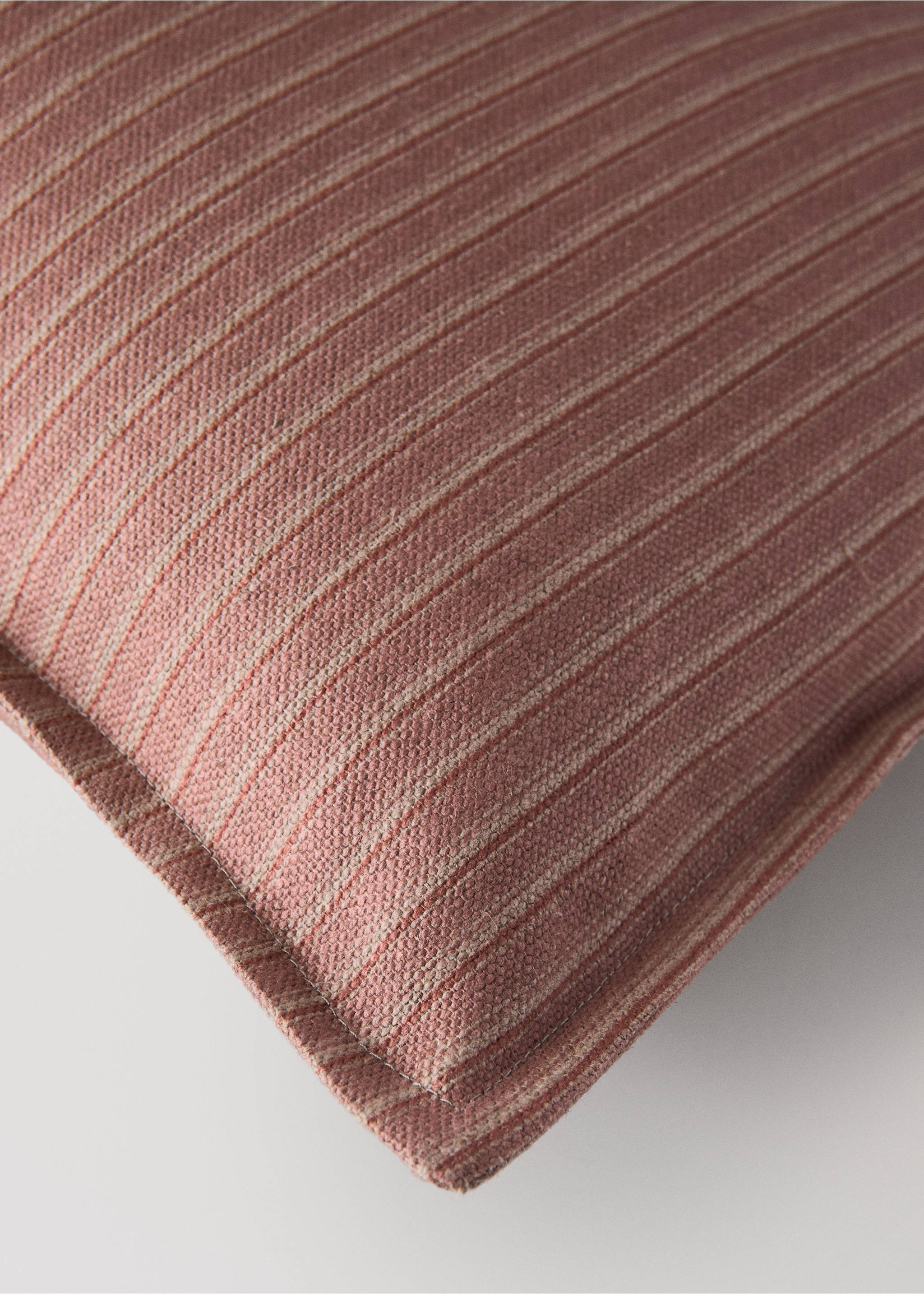 Linen cotton cushion cover with topstitching 40x60 cm - Details of the article 1, Pink. Ref: 37022573-00.