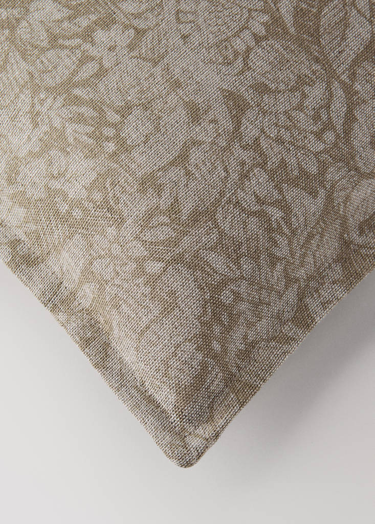Floral print cushion cover 40x60 cm — Brown