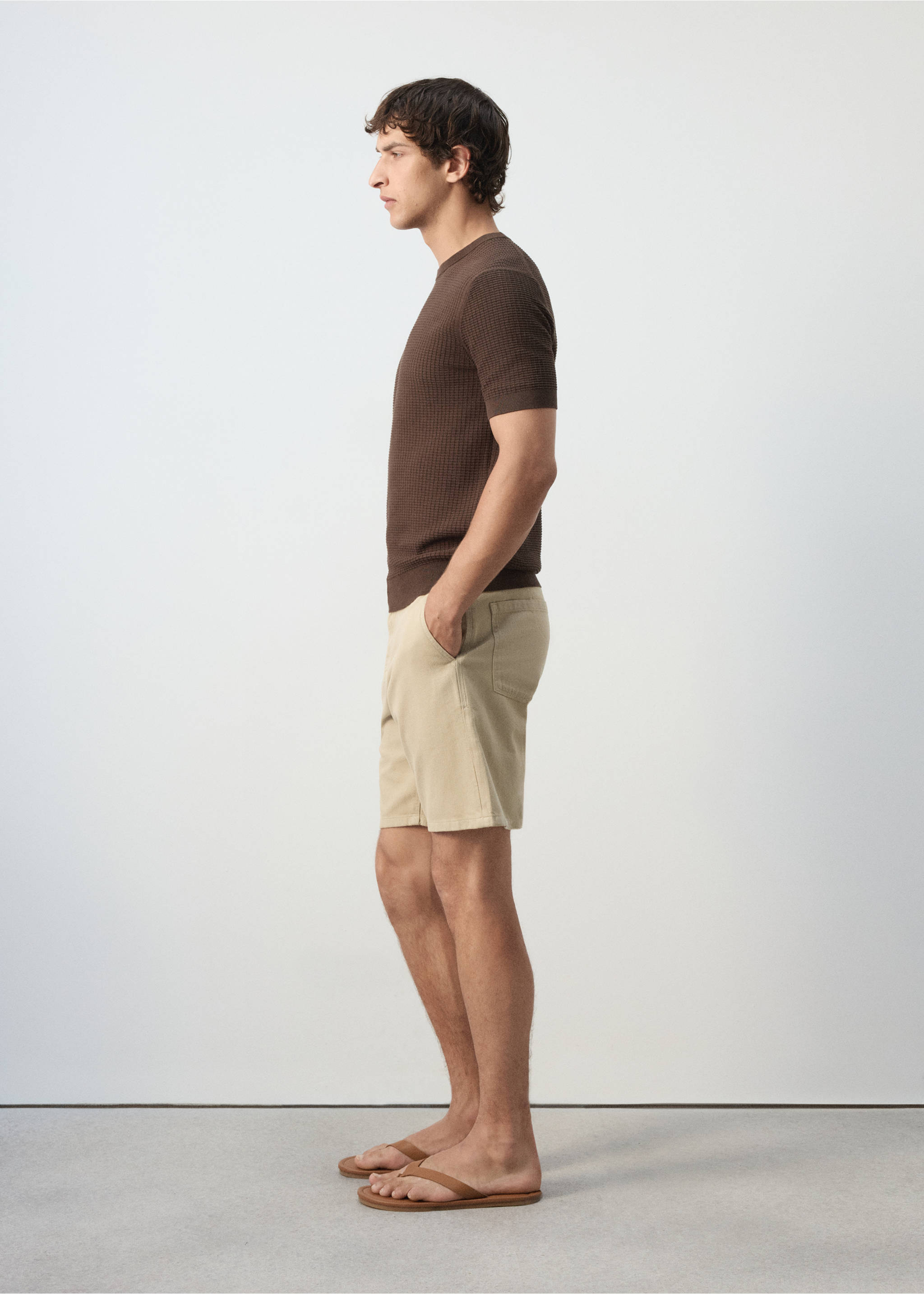 Regular-fit cotton-linen Bermuda shorts - Details of the article 2, Beige. Ref: 37022889-00.