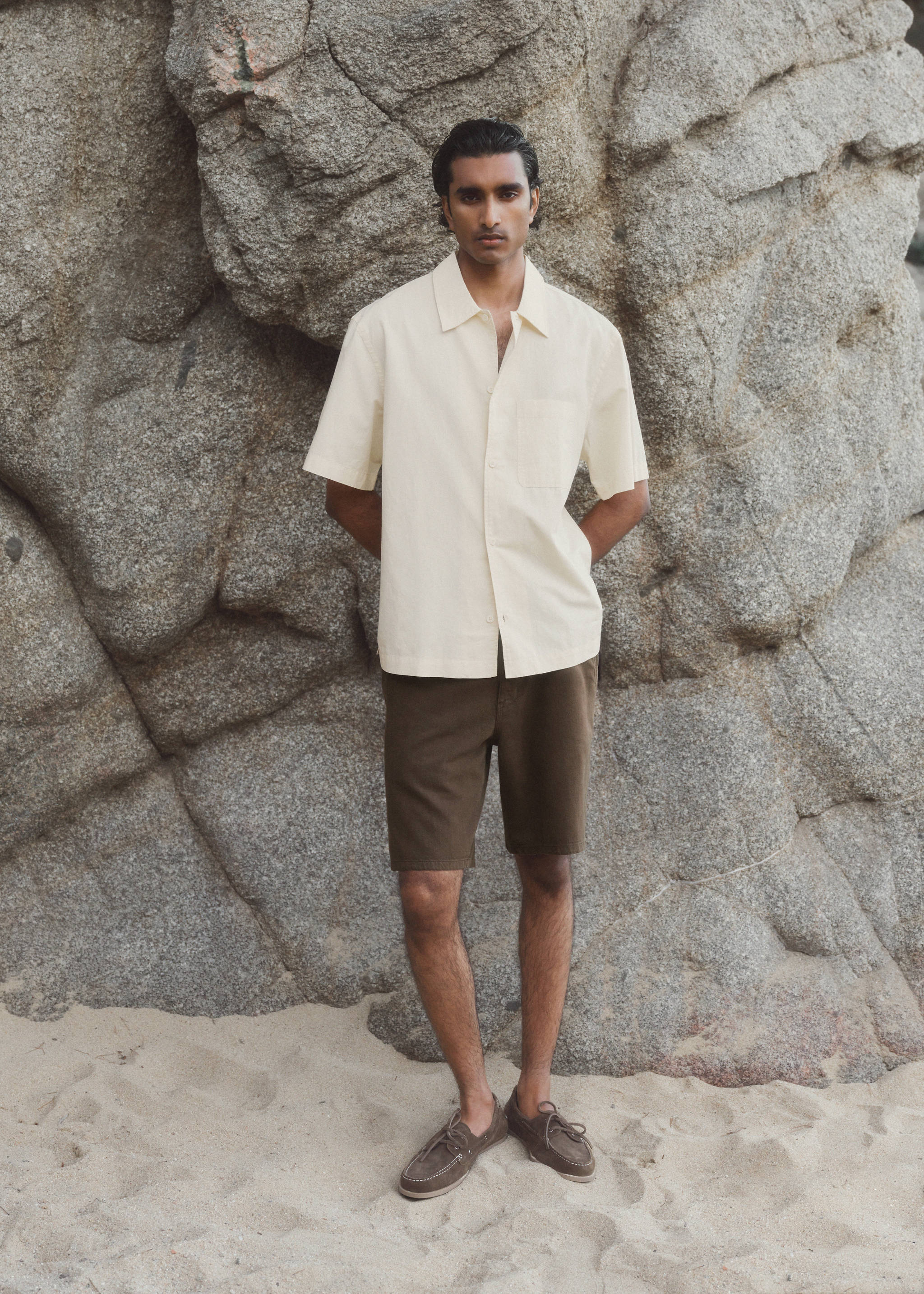 Regular fit cotton-linen blend Bermuda shorts - Details of the article 5