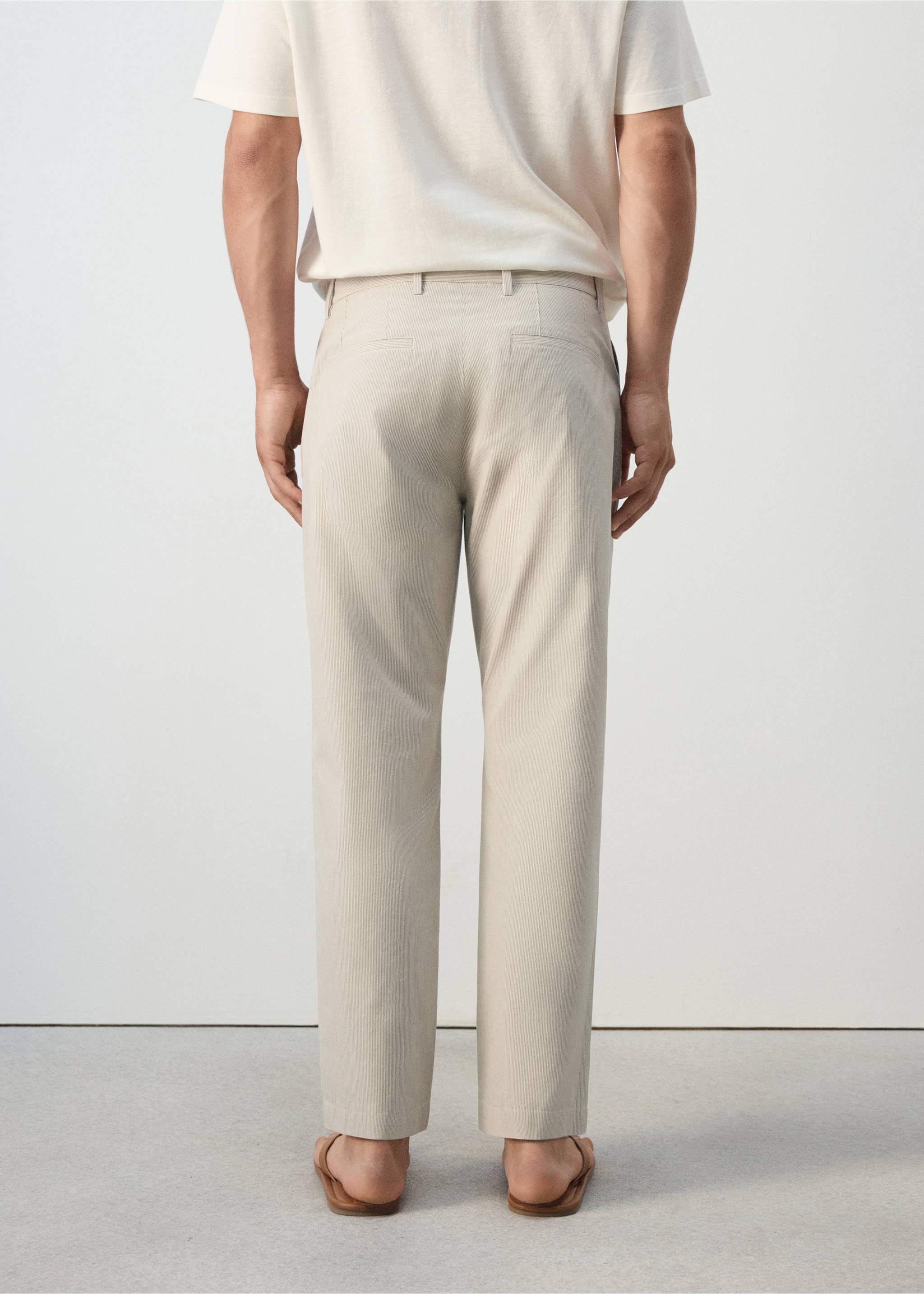 Pantalon regular fit coton pinces - Verso de l’article, Marron moyen. Ref: 37022891-00.
