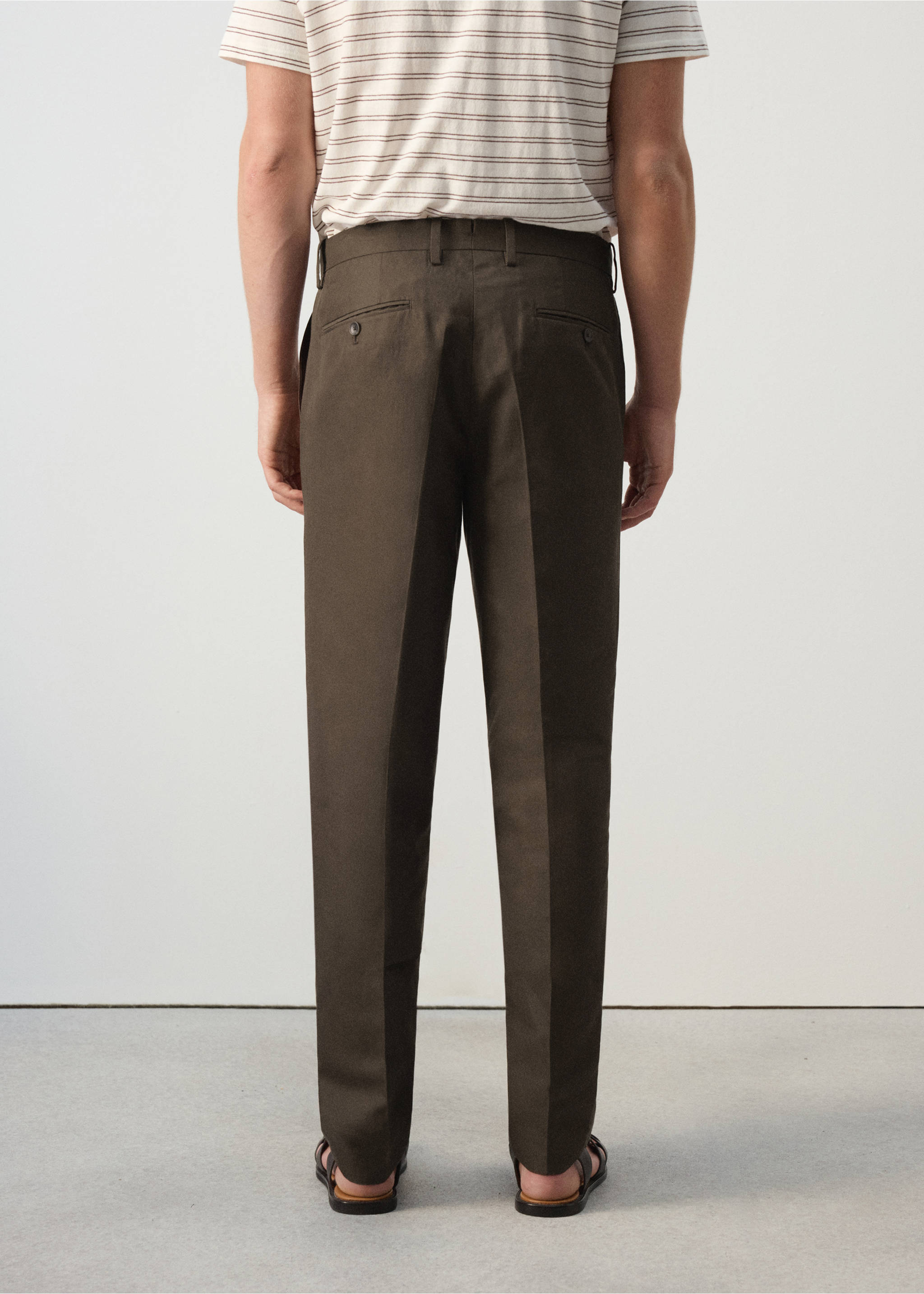 Pantalon costume slim fit coton lyocell - Verso de l’article, Marron. Ref: 37022893-00.