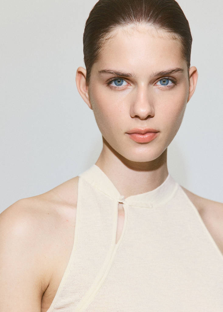 Frog fastener knitted top — Ecru