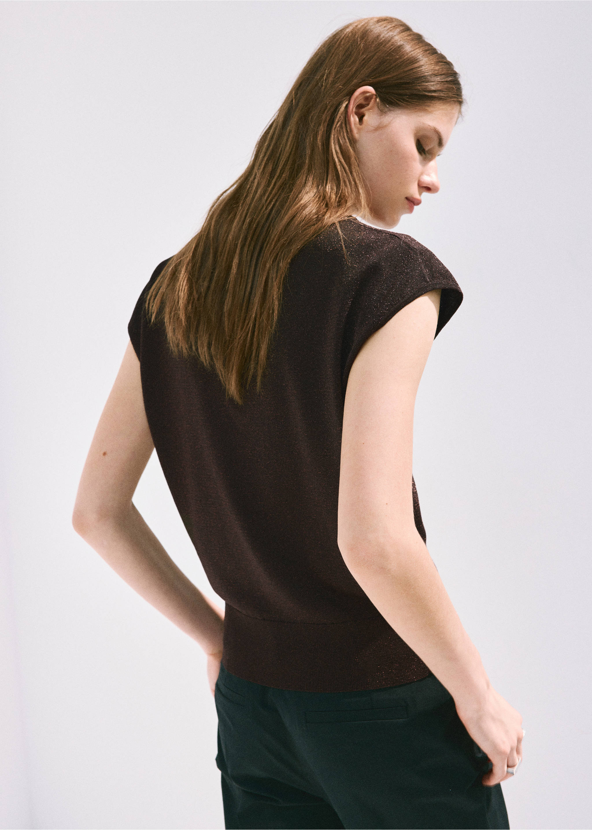 Boat-neck knitted top - Reverse of the article, Chocolate. Ref: 37022898-00.