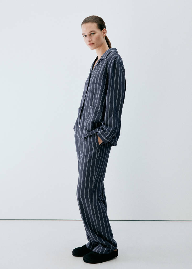 Mango Chemise De Pyjama À Rayures Avec Poche Avant In Bleu Marine