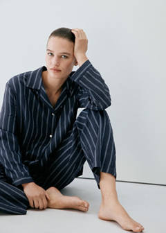 Striped pyjama shirt with front pocket — Navy 5