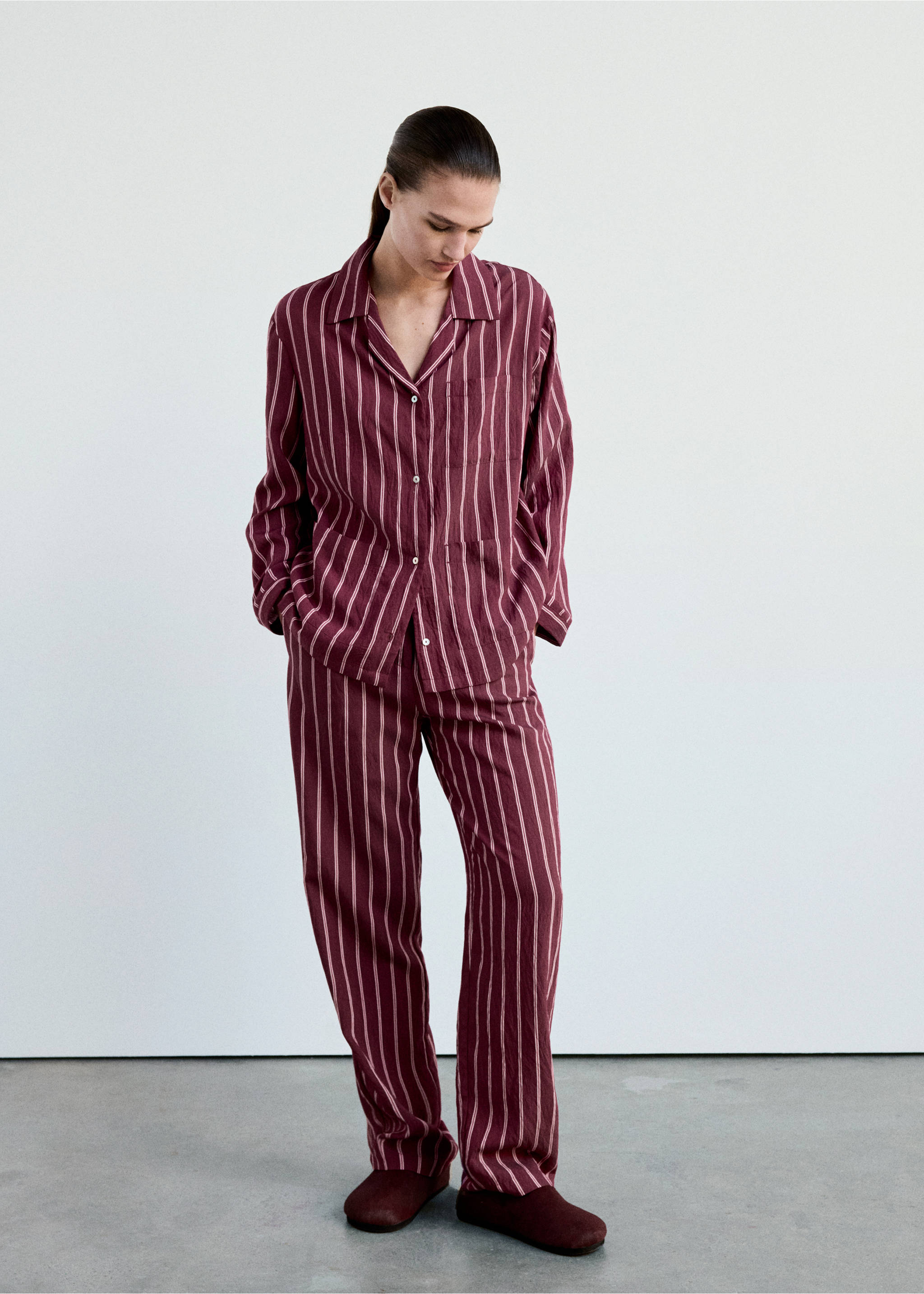Striped pyjama shirt with front pocket - General plane, Burgundy. Ref: 37022925-00.