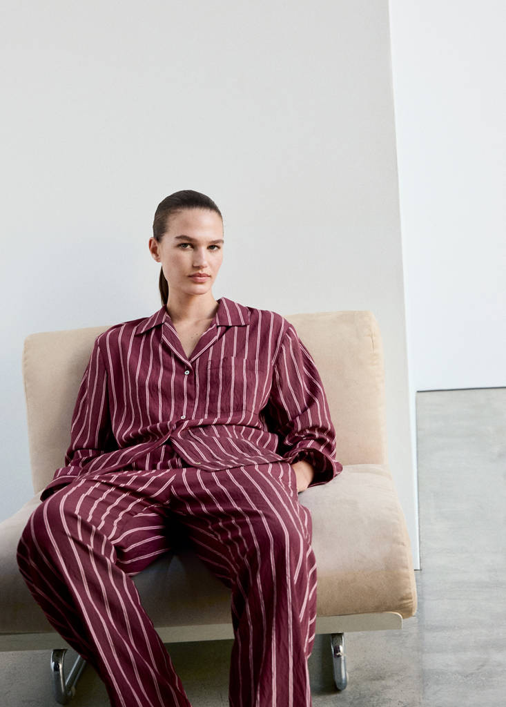 Striped pyjama shirt with front pocket — Burgundy