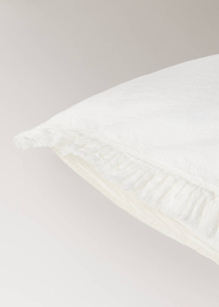 Two washed cotton pillowcases with frayed gauze frill 60x60cm — Ecru