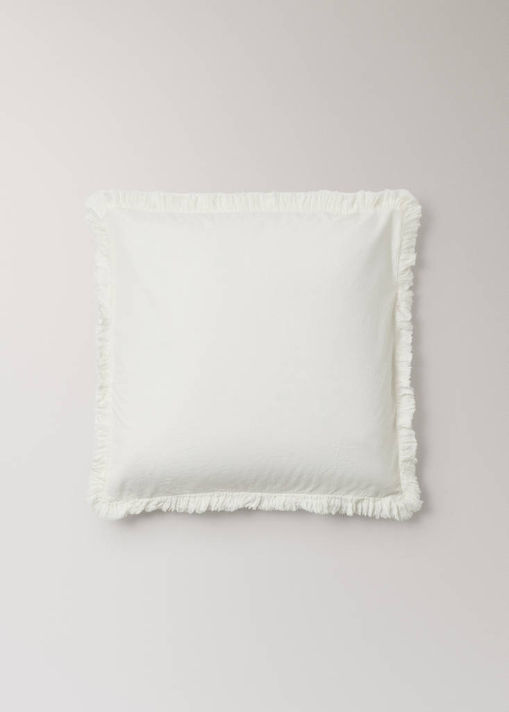 Two washed cotton pillowcases with frayed gauze frill 60x60cm — Ecru