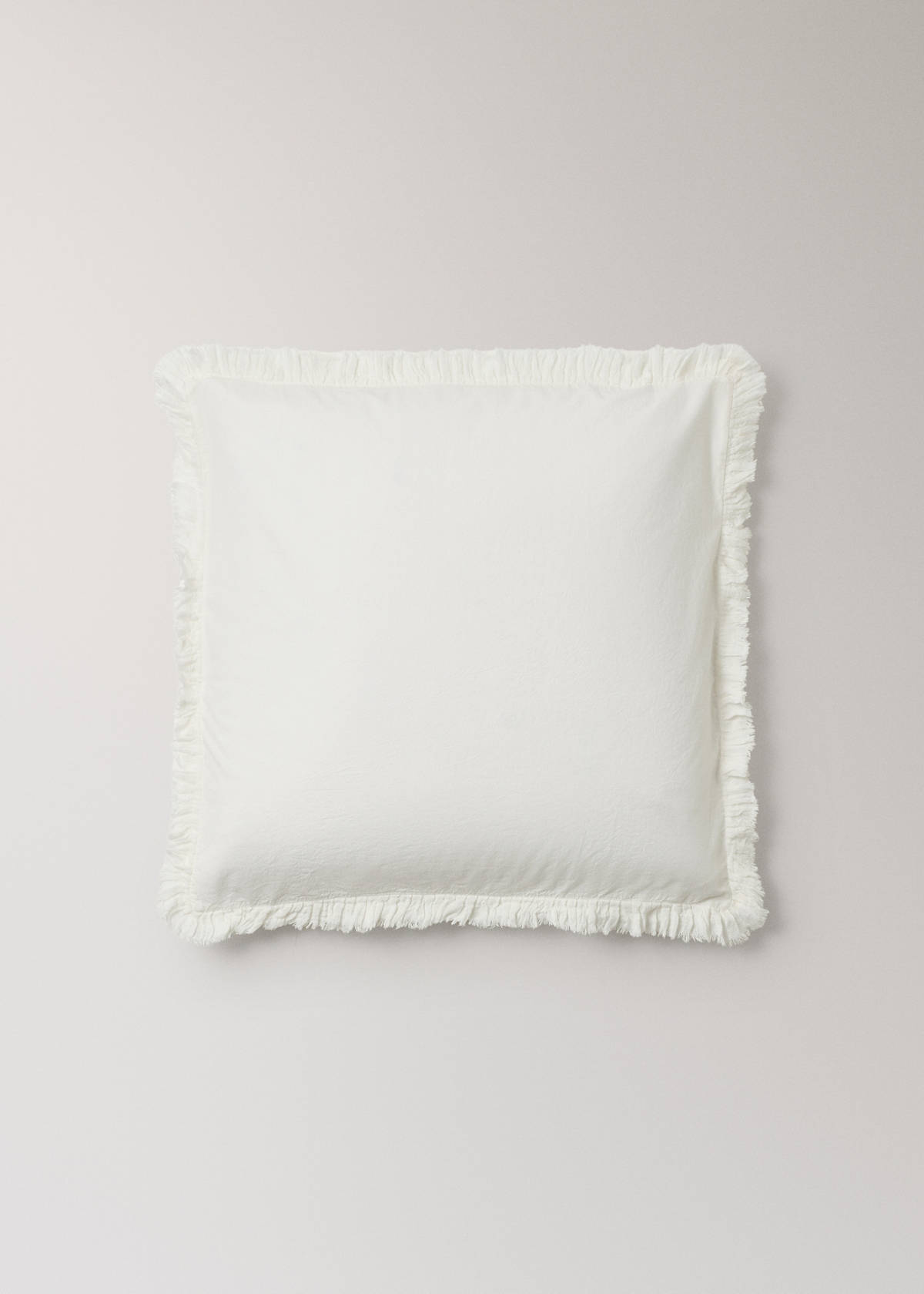 Two washed cotton pillowcases with frayed gauze frill 60x60cm — Ecru