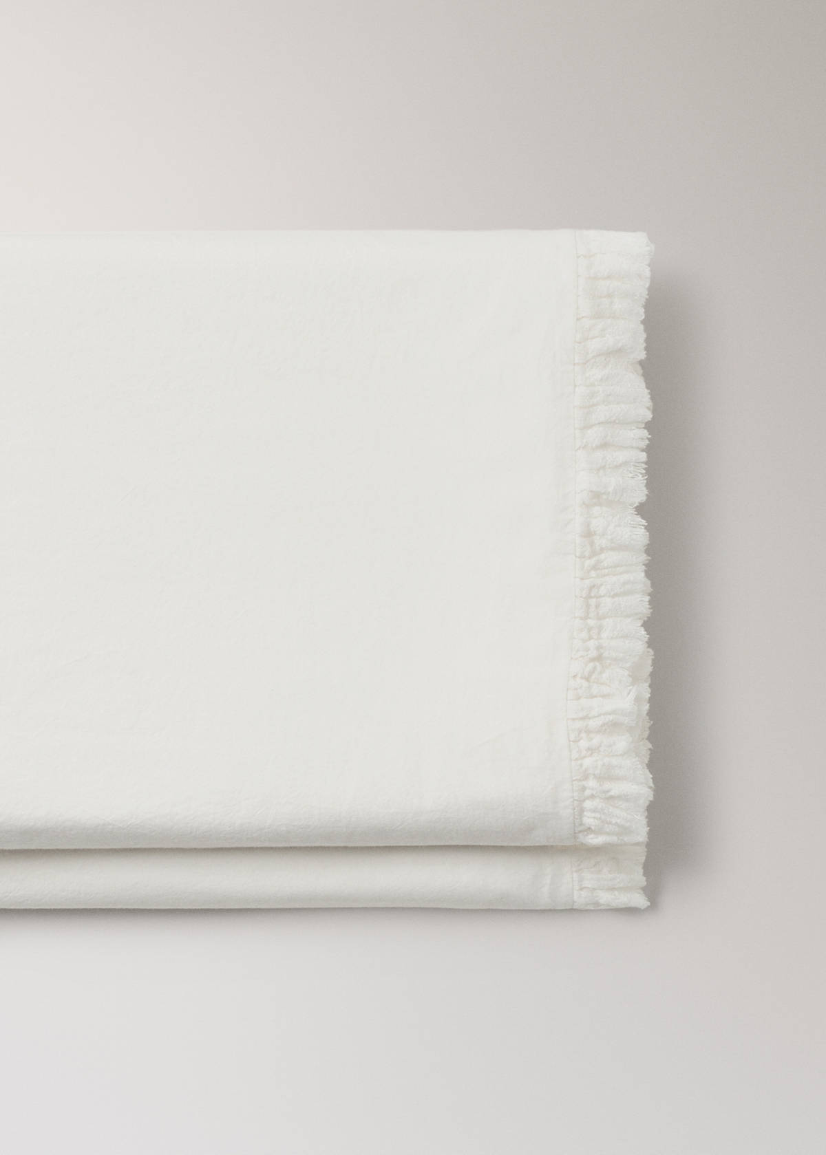 Washed cotton flat sheet with frayed gauze ruffle for a 90cm bed — Ecru