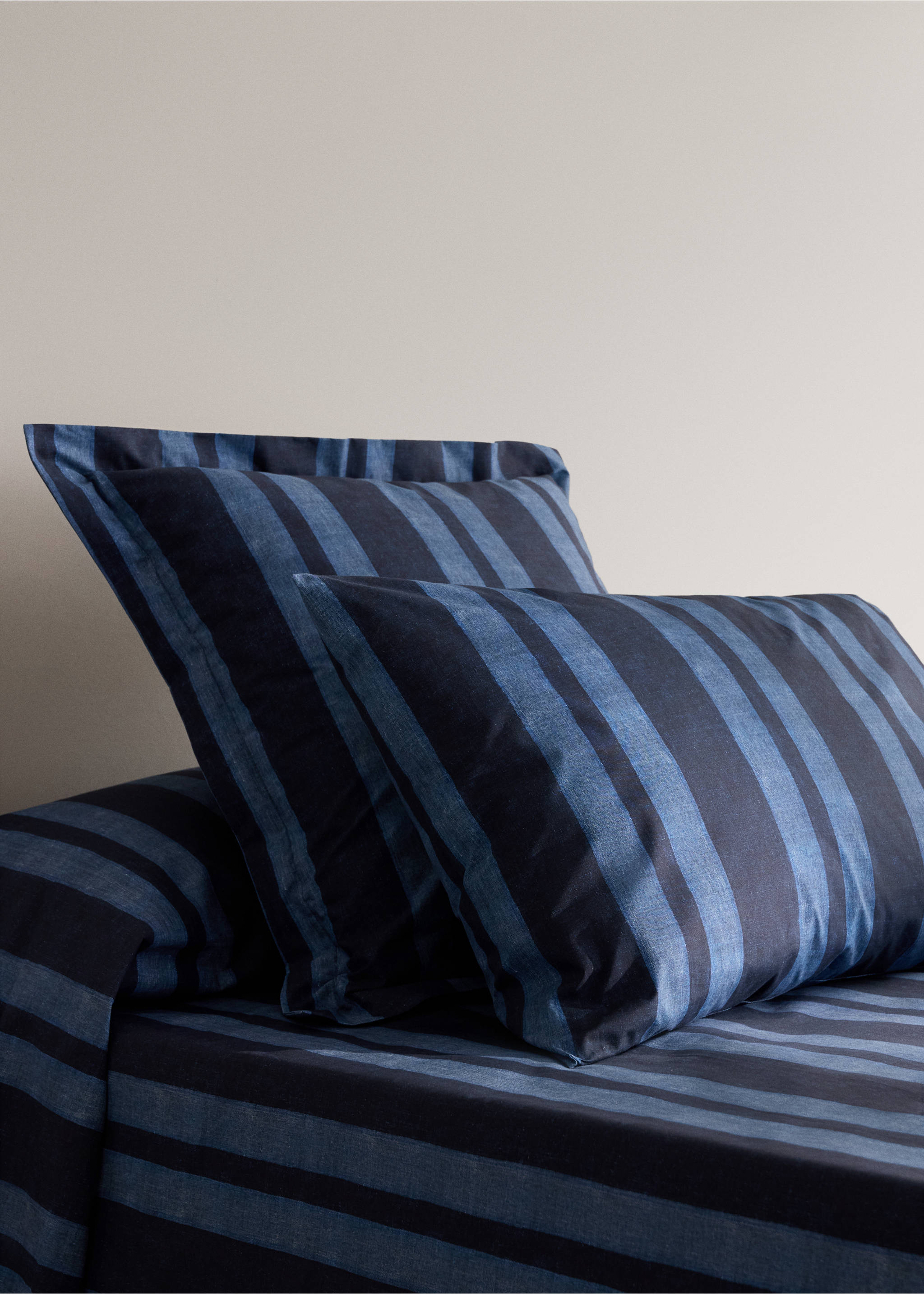 Povlak na polštář 100% bavlna 50x75 cm - Celkový náhled, Modrá indigo. Ref: 37022952-00.