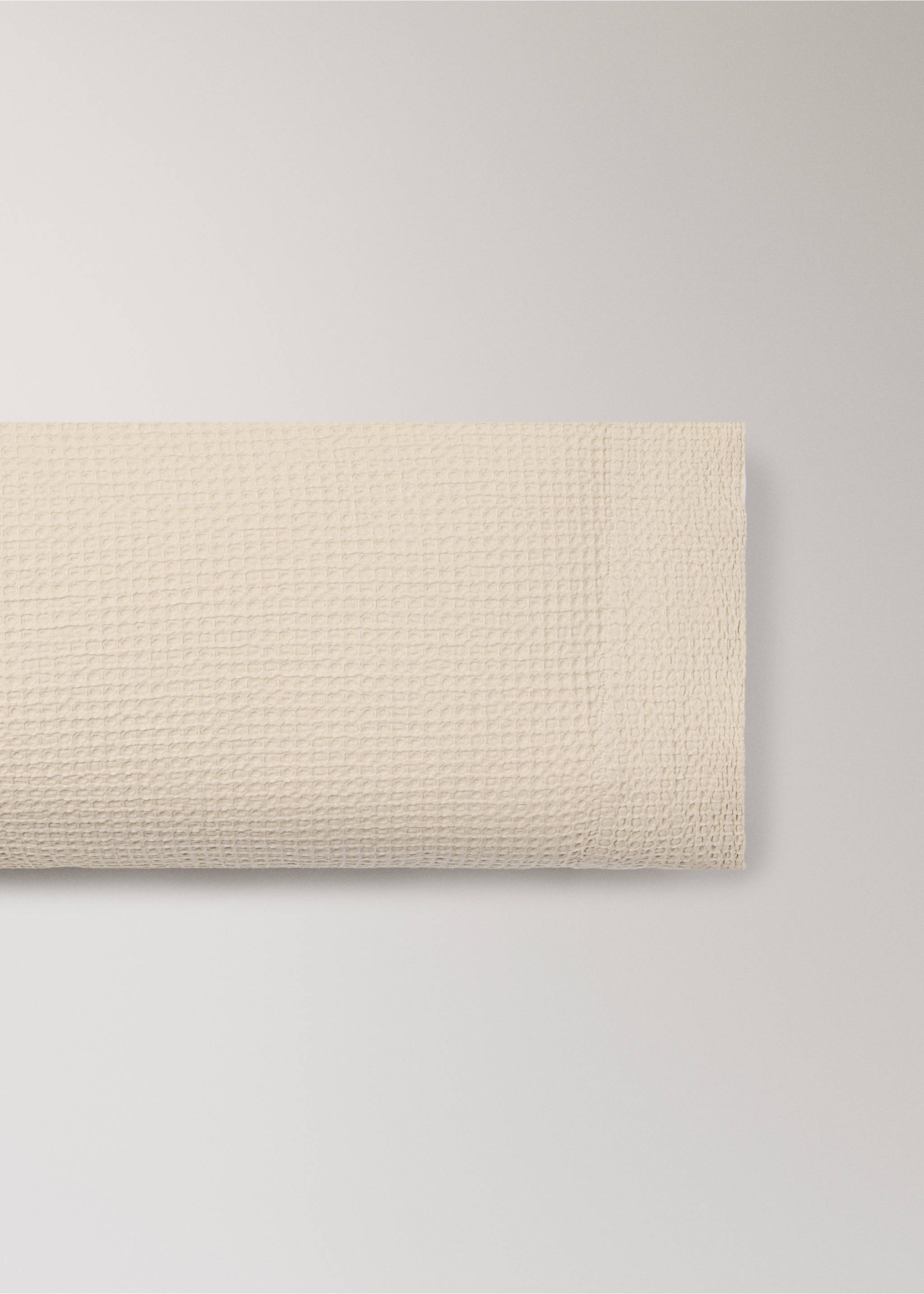Funda coixí cotó waffle garment-dyed 45x110 cm - Article sense model, Beige. Ref: 37022957-00.