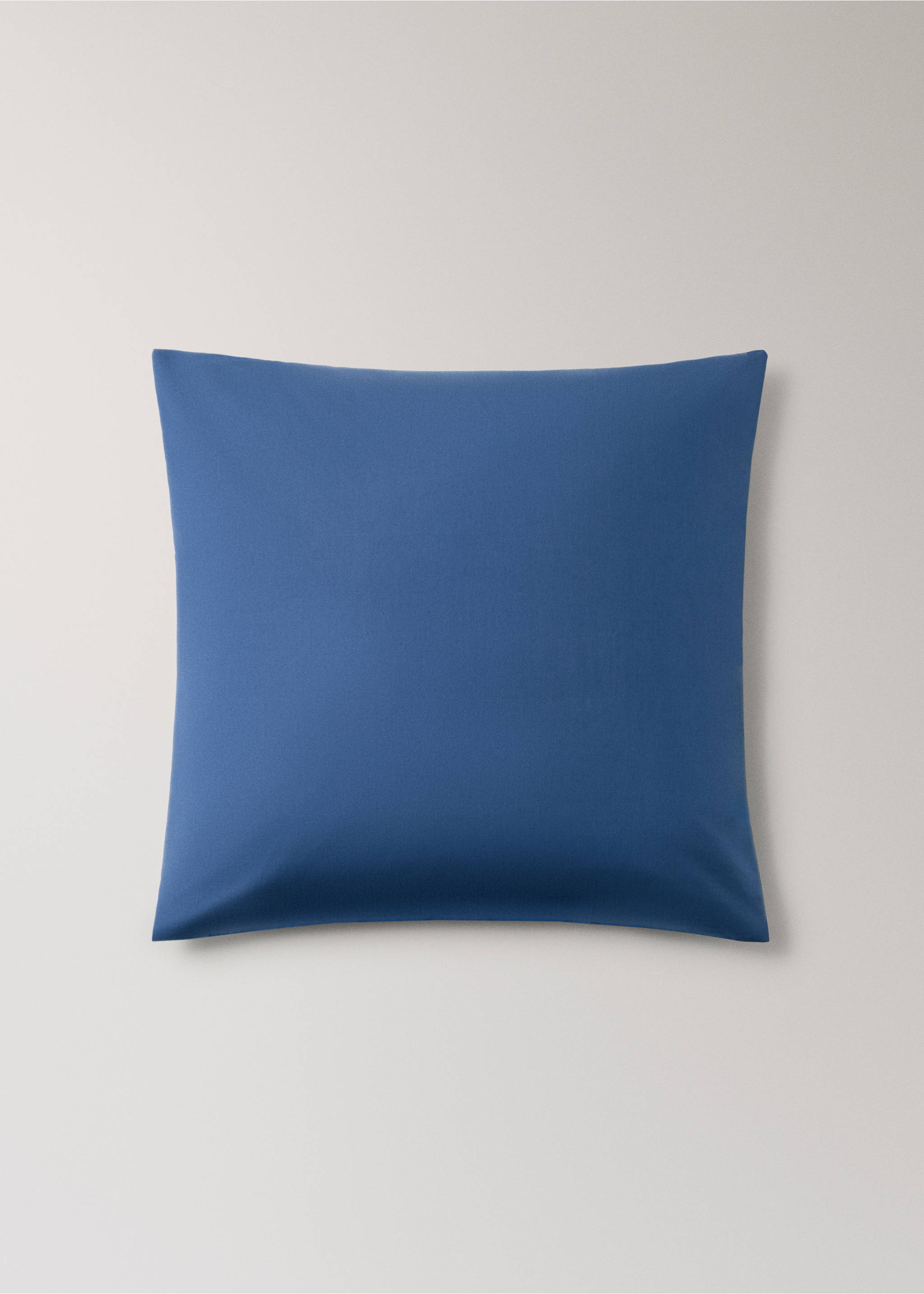 Deux taies d’oreiller percale de coton 60x60 cm - Article sans modèle, Bleu indigo. Ref: 37022966-00.
