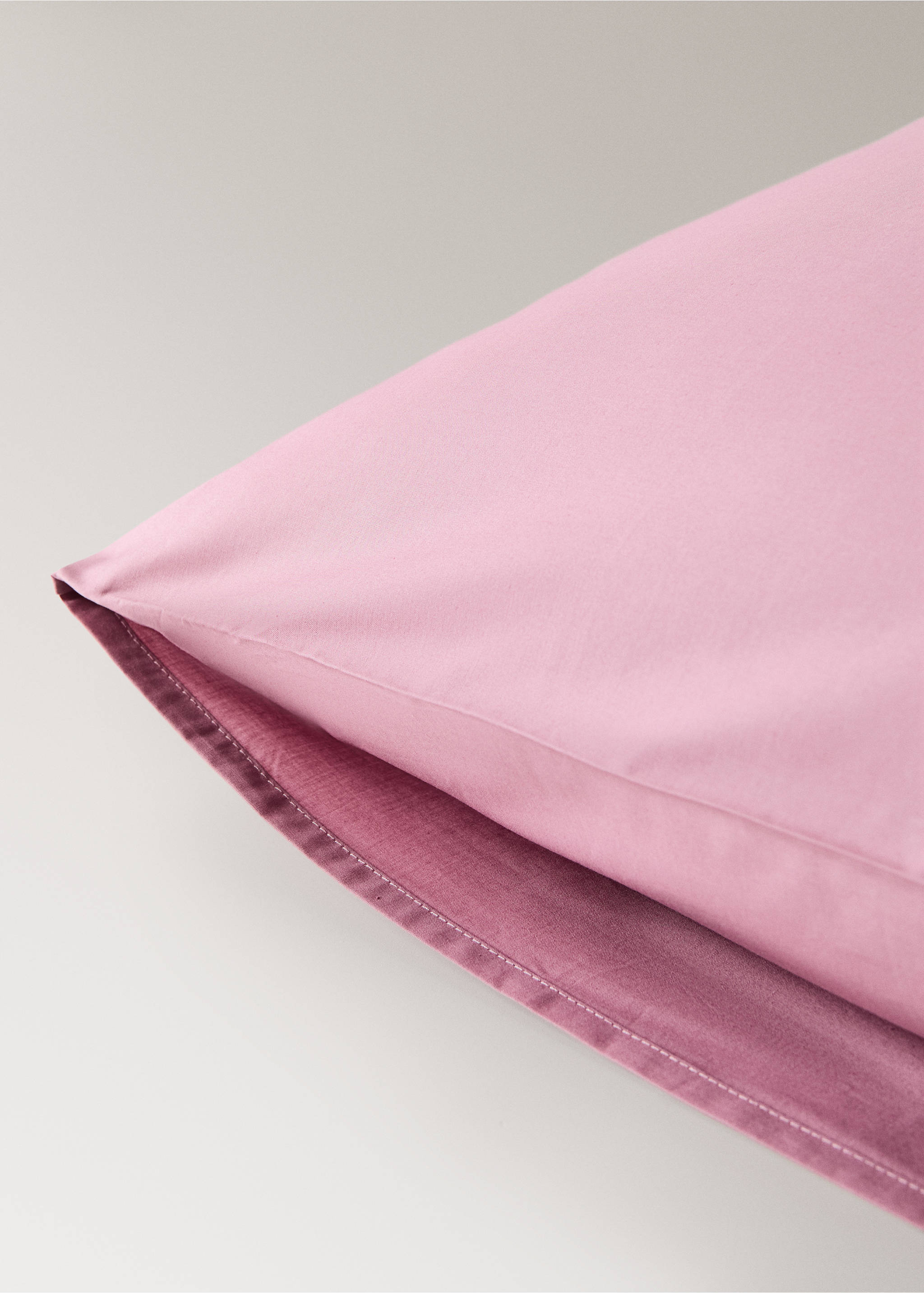 Two 200 thread count cotton percale pillowcases 50x75 cm - Details of the article 2, Wine. Ref: 37022967-00.