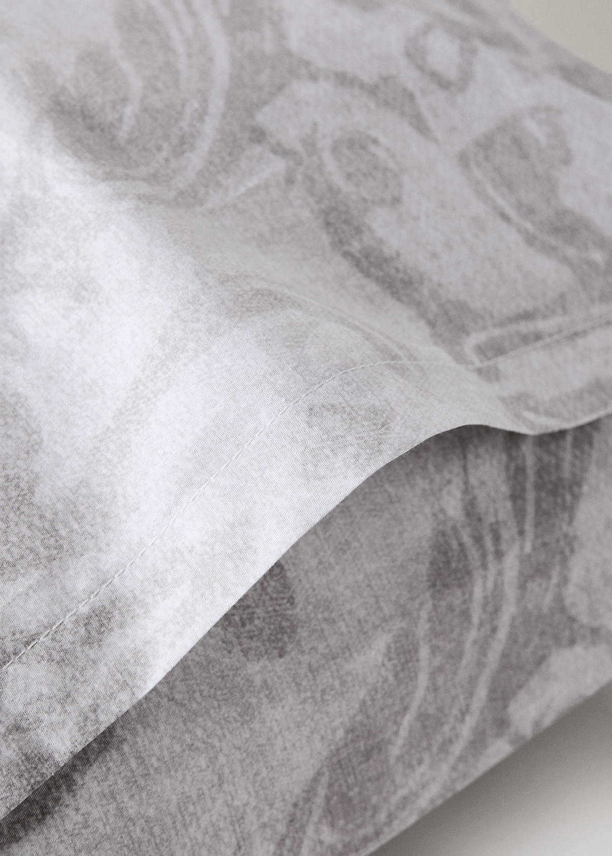 Two floral print pillowcases 50x75cm — Sand