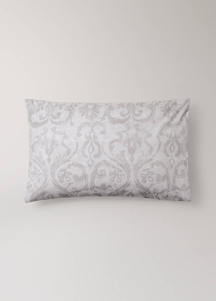 Two floral print pillowcases 50x75cm — Sand