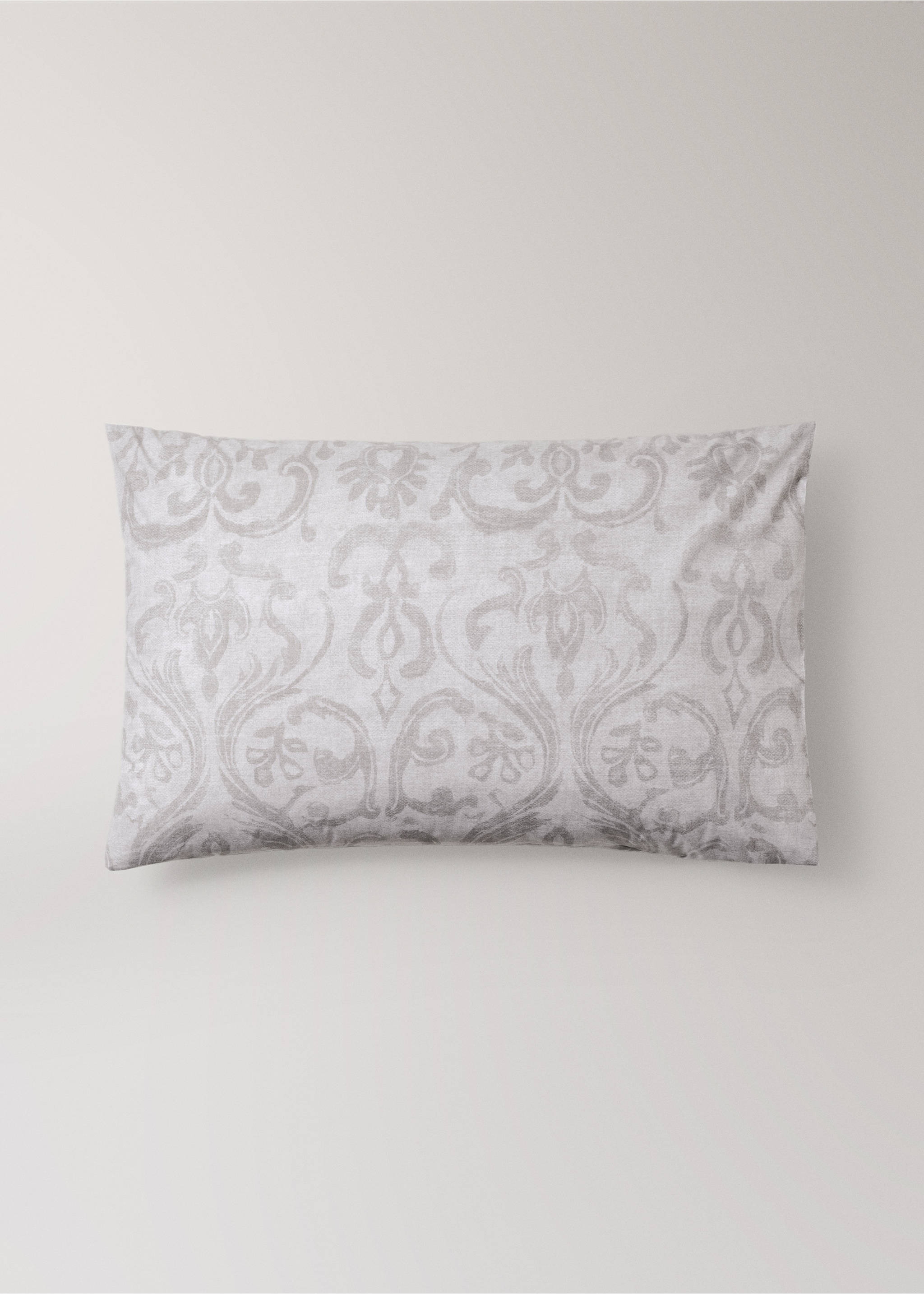 Two floral print pillowcases 50x75cm - Article without model, Sand. Ref: 37022976-00.