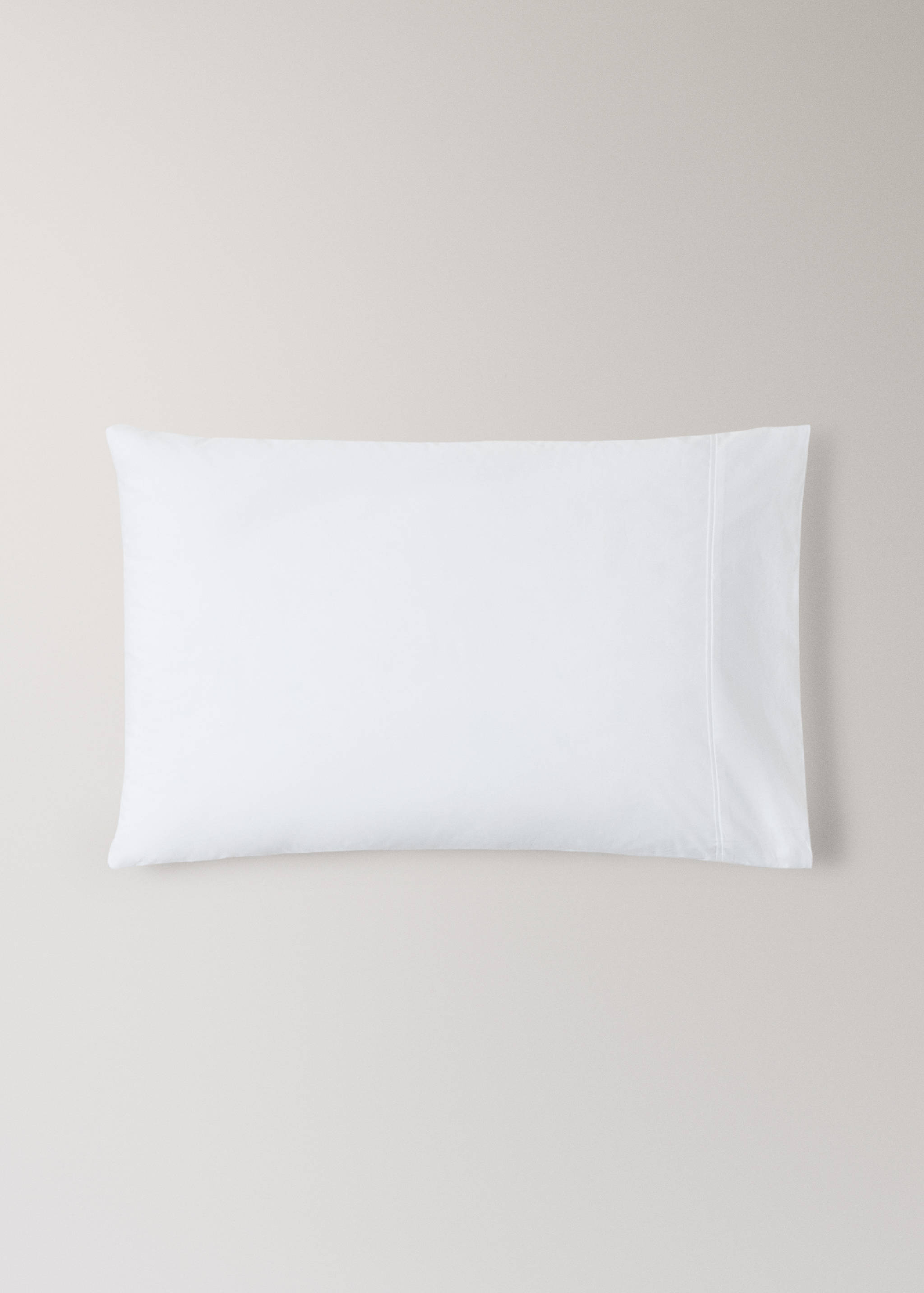 Two 300-thread-count percale cotton pillowcases with piping detail, 50 x 75 cm - Article without model