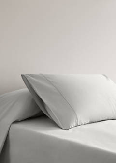 Two 300-thread-count percale cotton pillowcases with piping detail, 50 x 75 cm — Sand 1