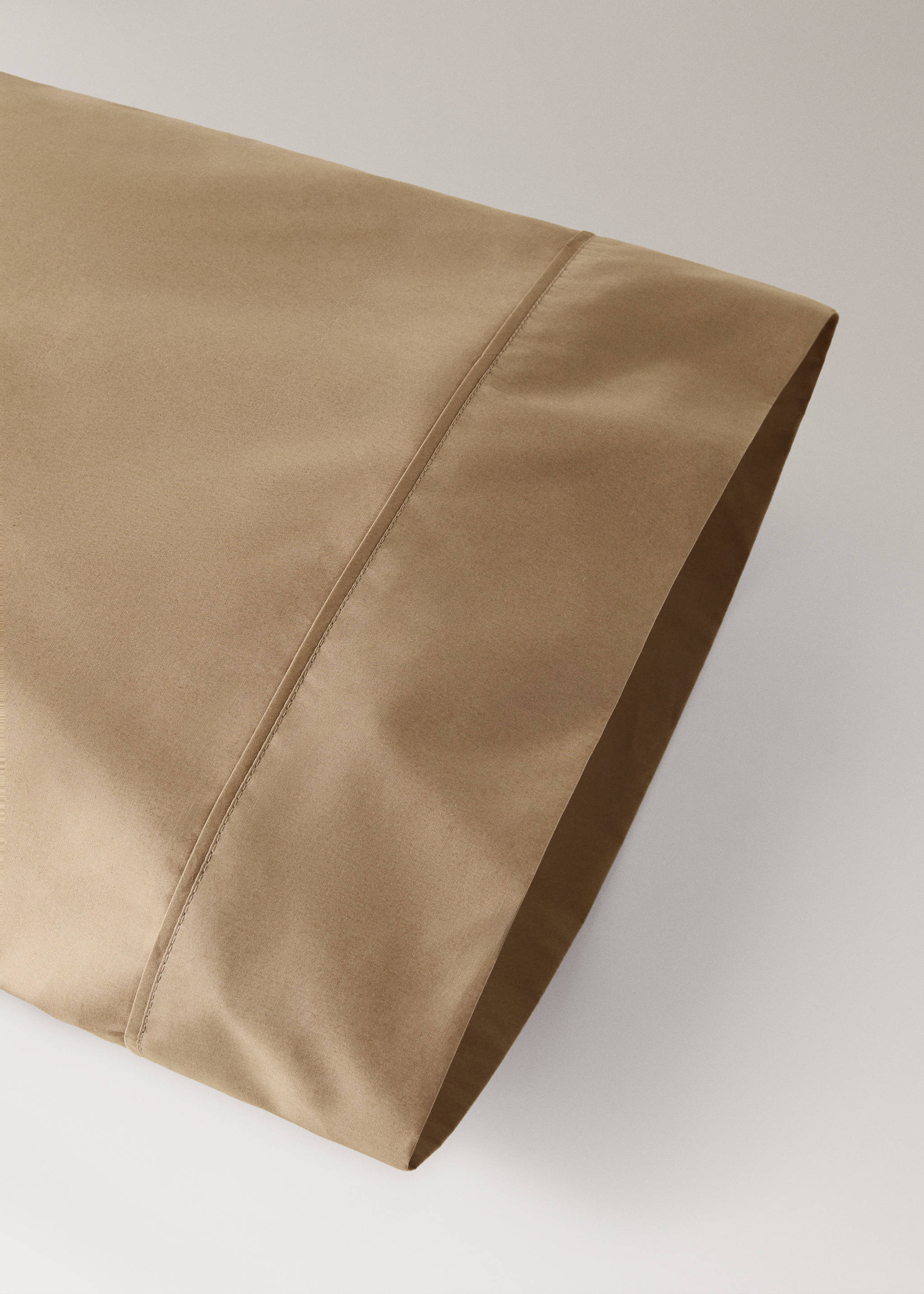 300-thread-count cotton percale pillowcase with piping detail, 45 x 110 cm - Details of the article 2