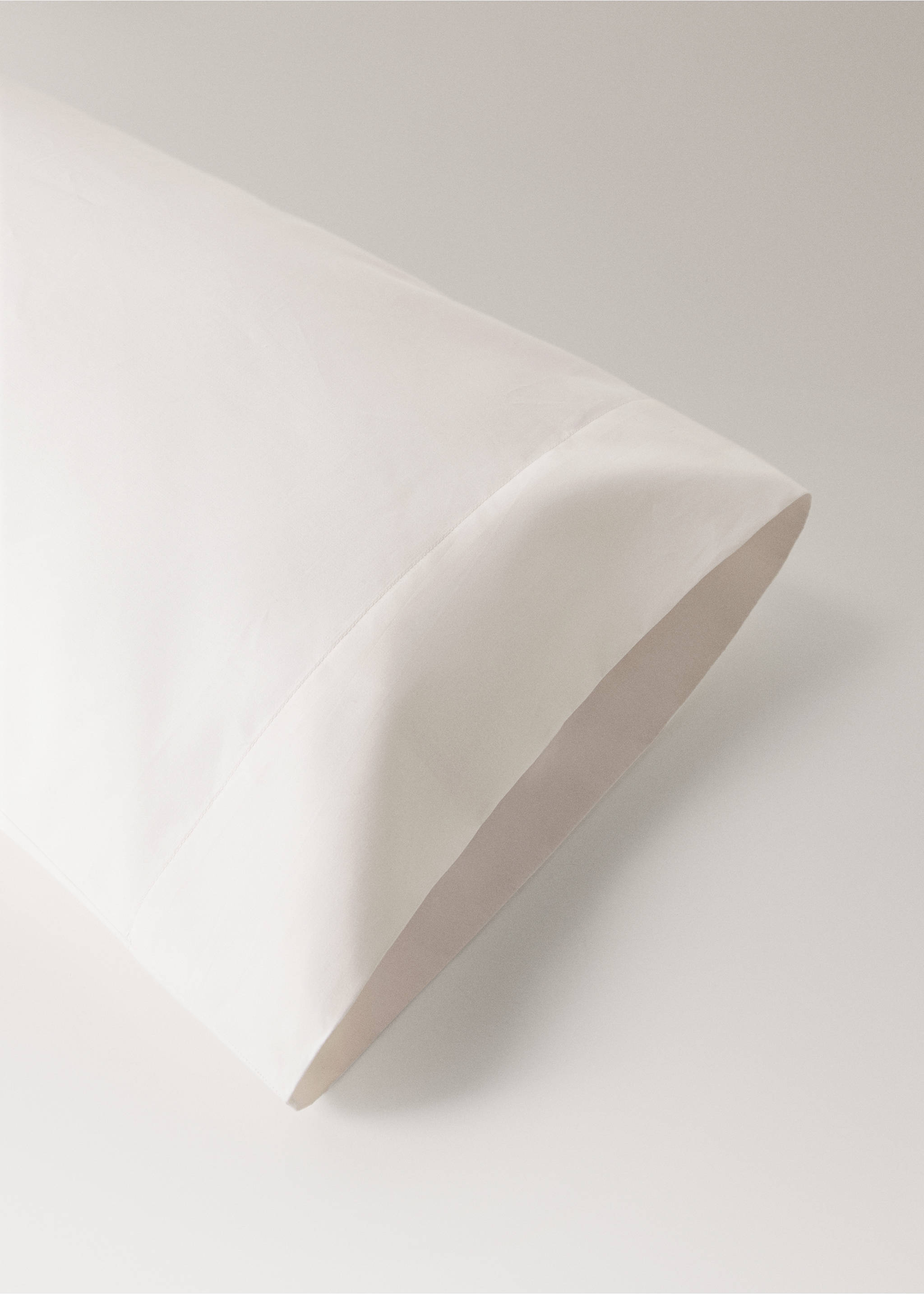 100% cotton sateen pillowcase 45x110 cm - Details of the article 2, Ecru. Ref: 37022980-00.