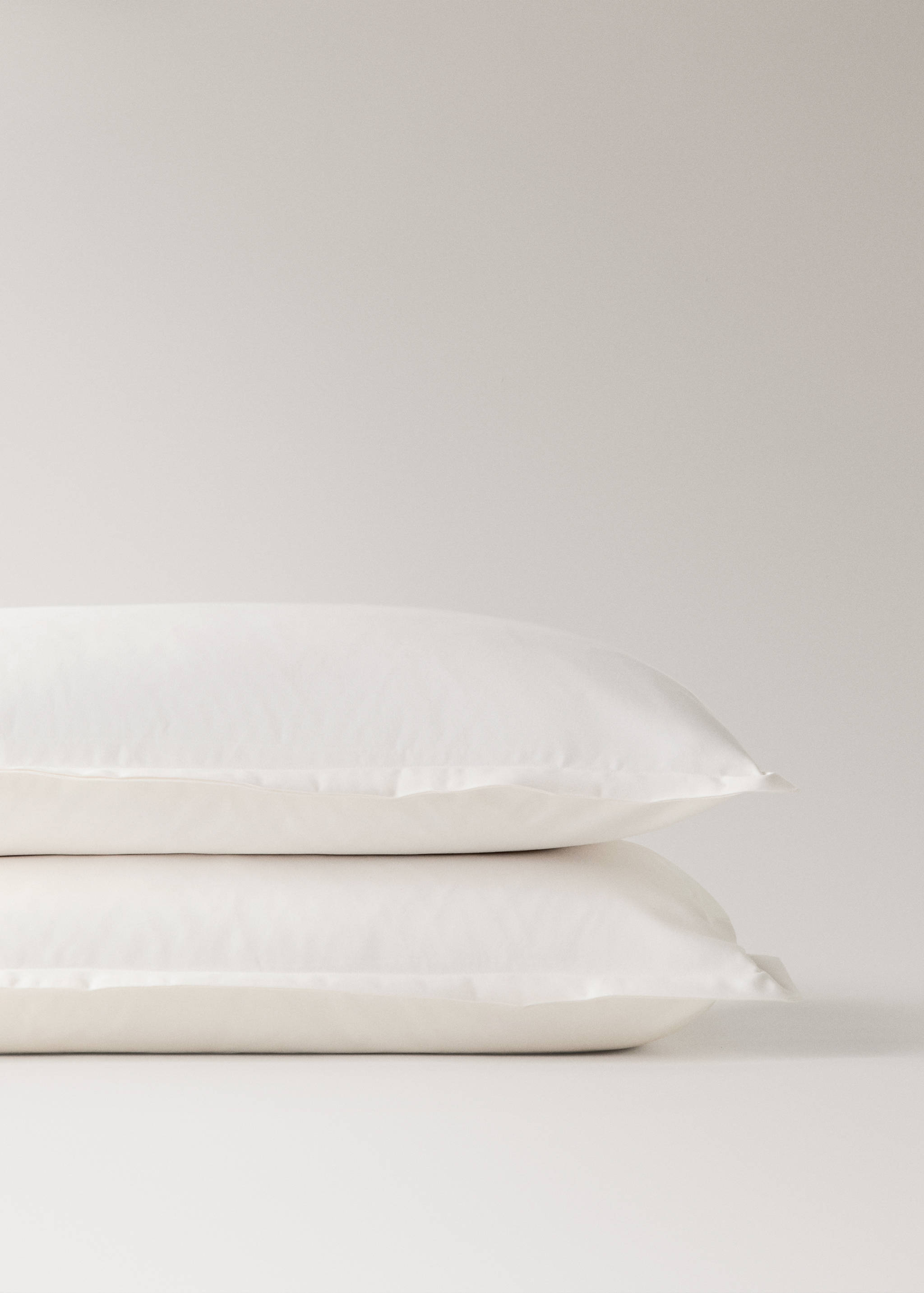 100% cotton satin pillowcase 50x75 cm - Details of the article 2