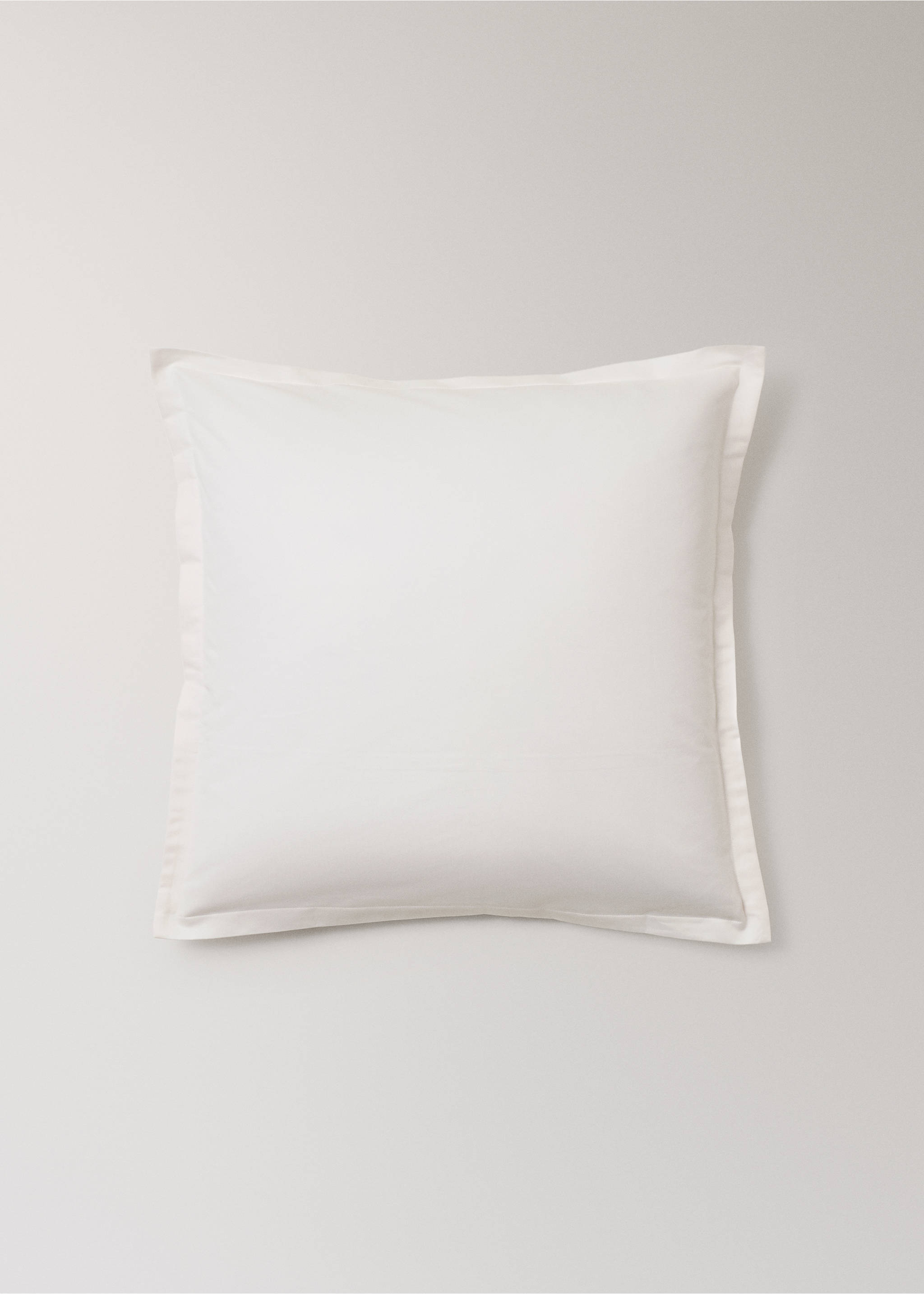 100% cotton sateen pillowcase 60 x 60 cm - Article without model, Ecru. Ref: 37022982-00.